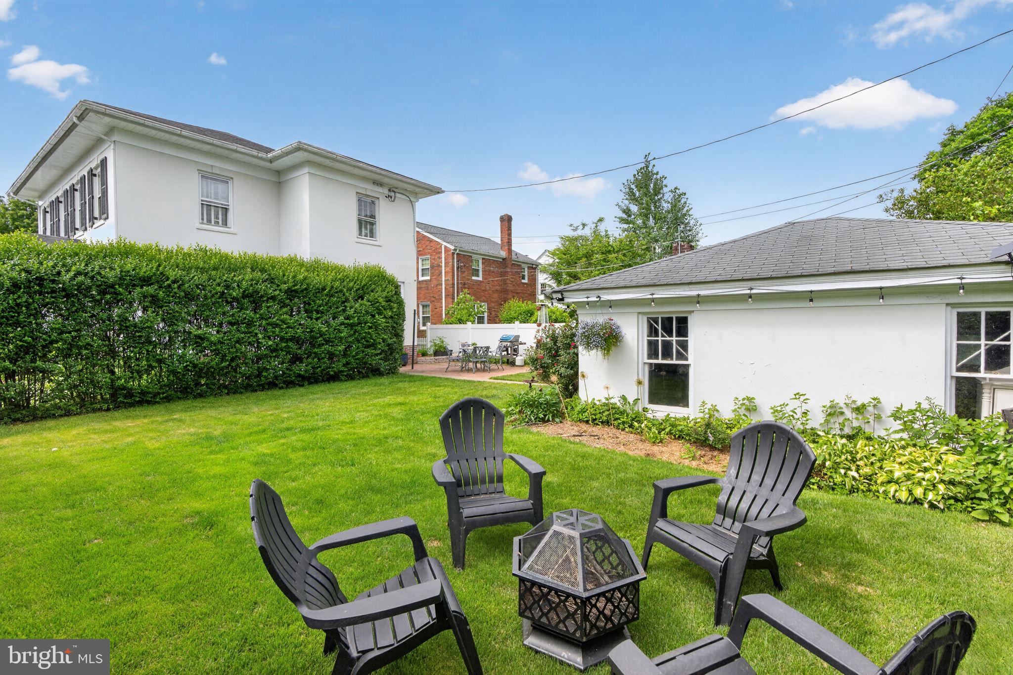 COLLEGE HEIGHTS - Residential