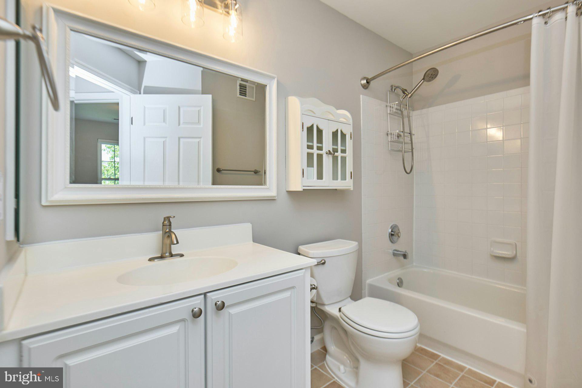GREENHILL CROSSING - Residential