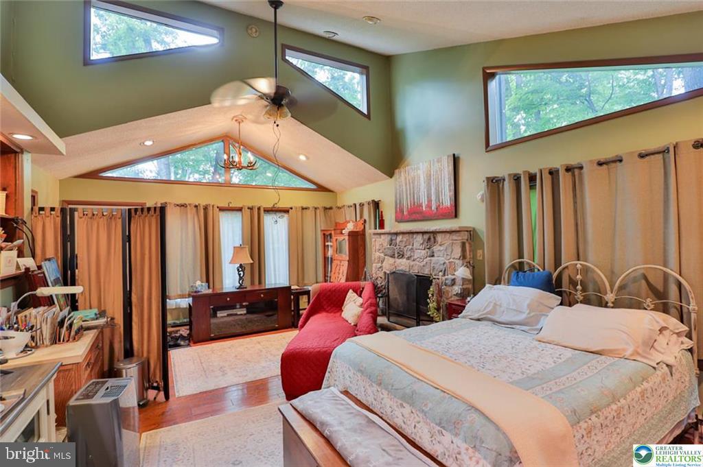 PENN ESTATES - Residential
