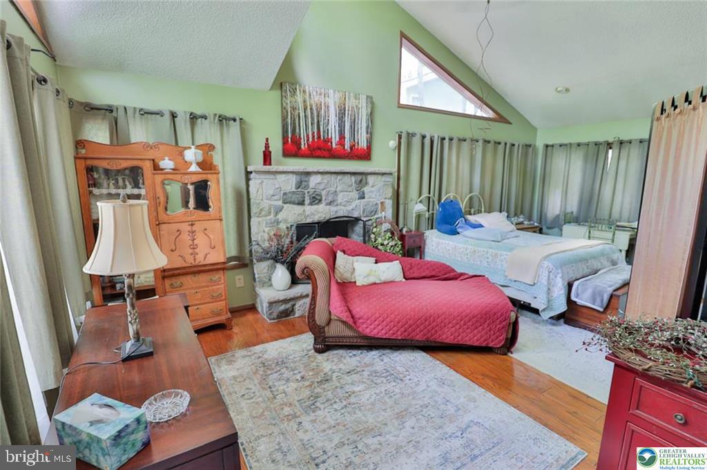 PENN ESTATES - Residential