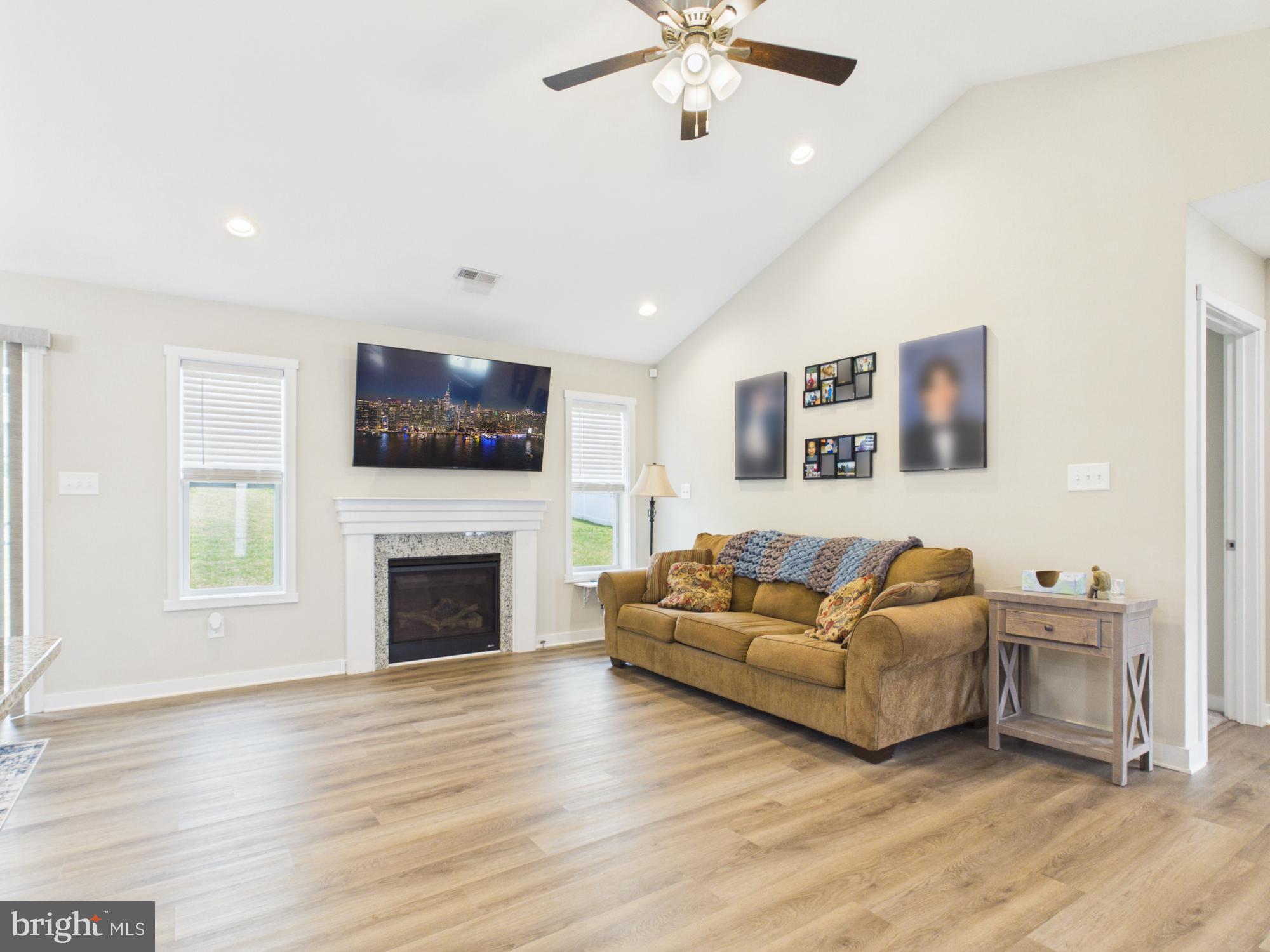 STONEY RIDGE - Residential