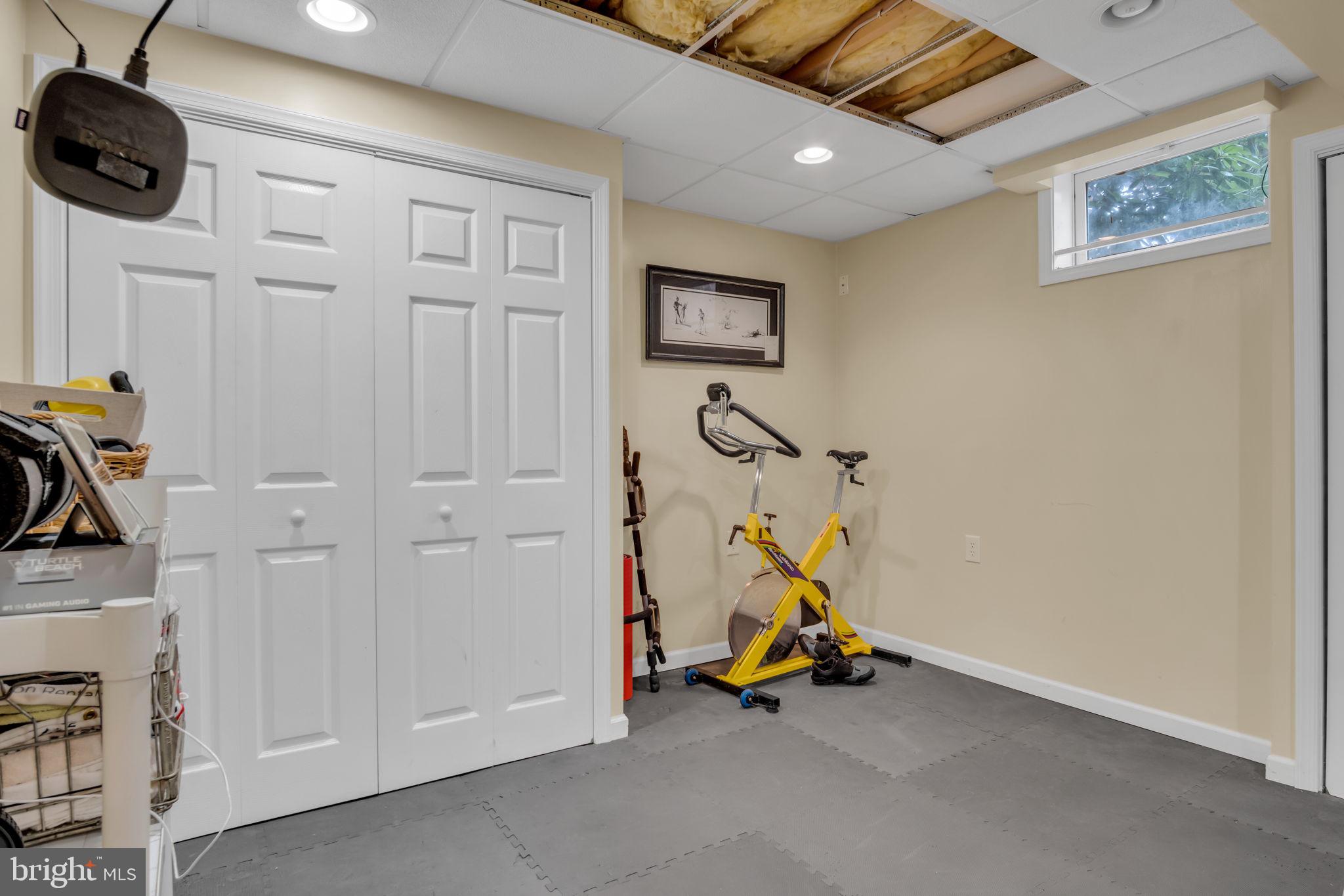 RIDGE ESTATES - Residential
