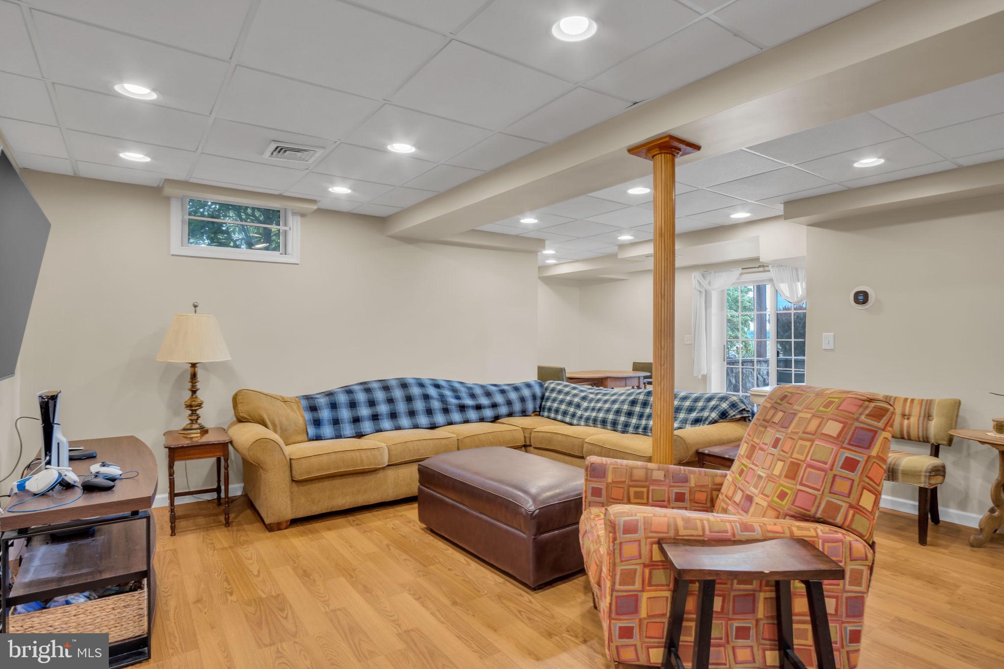 RIDGE ESTATES - Residential