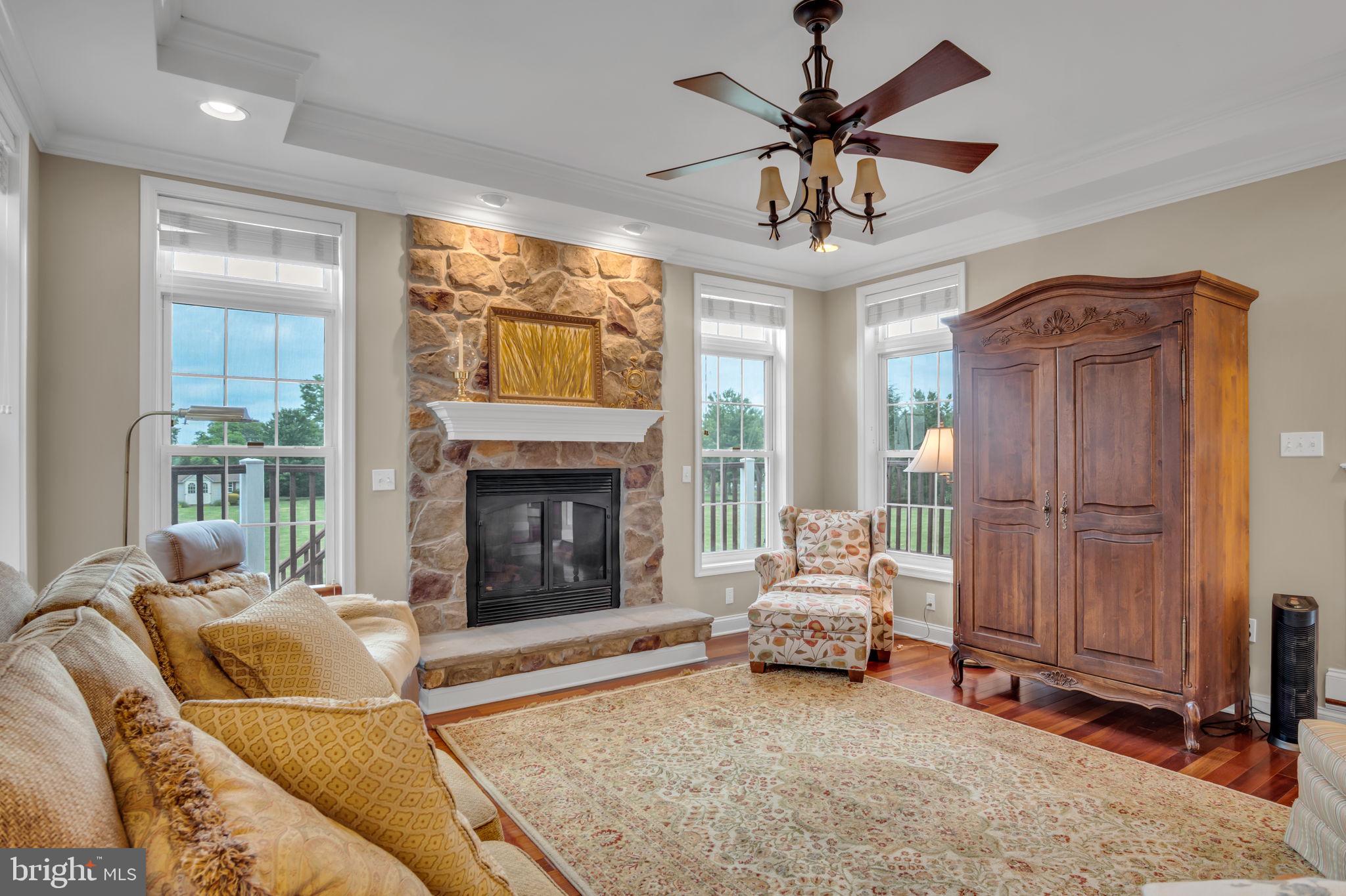 RIDGE ESTATES - Residential