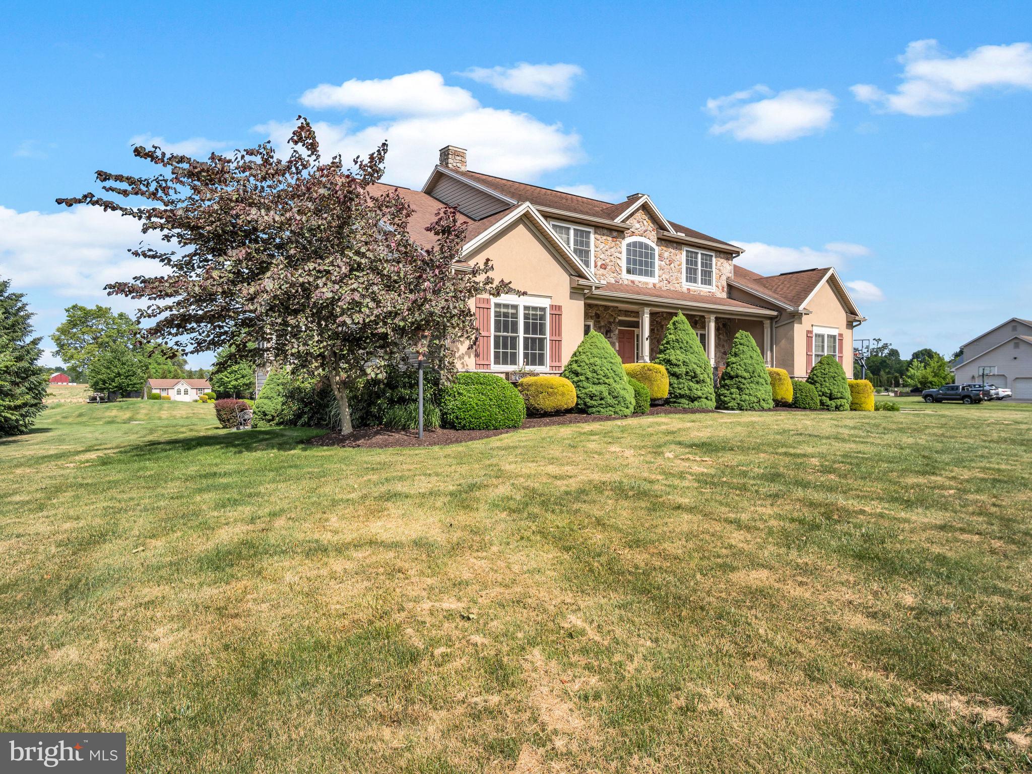 RIDGE ESTATES - Residential