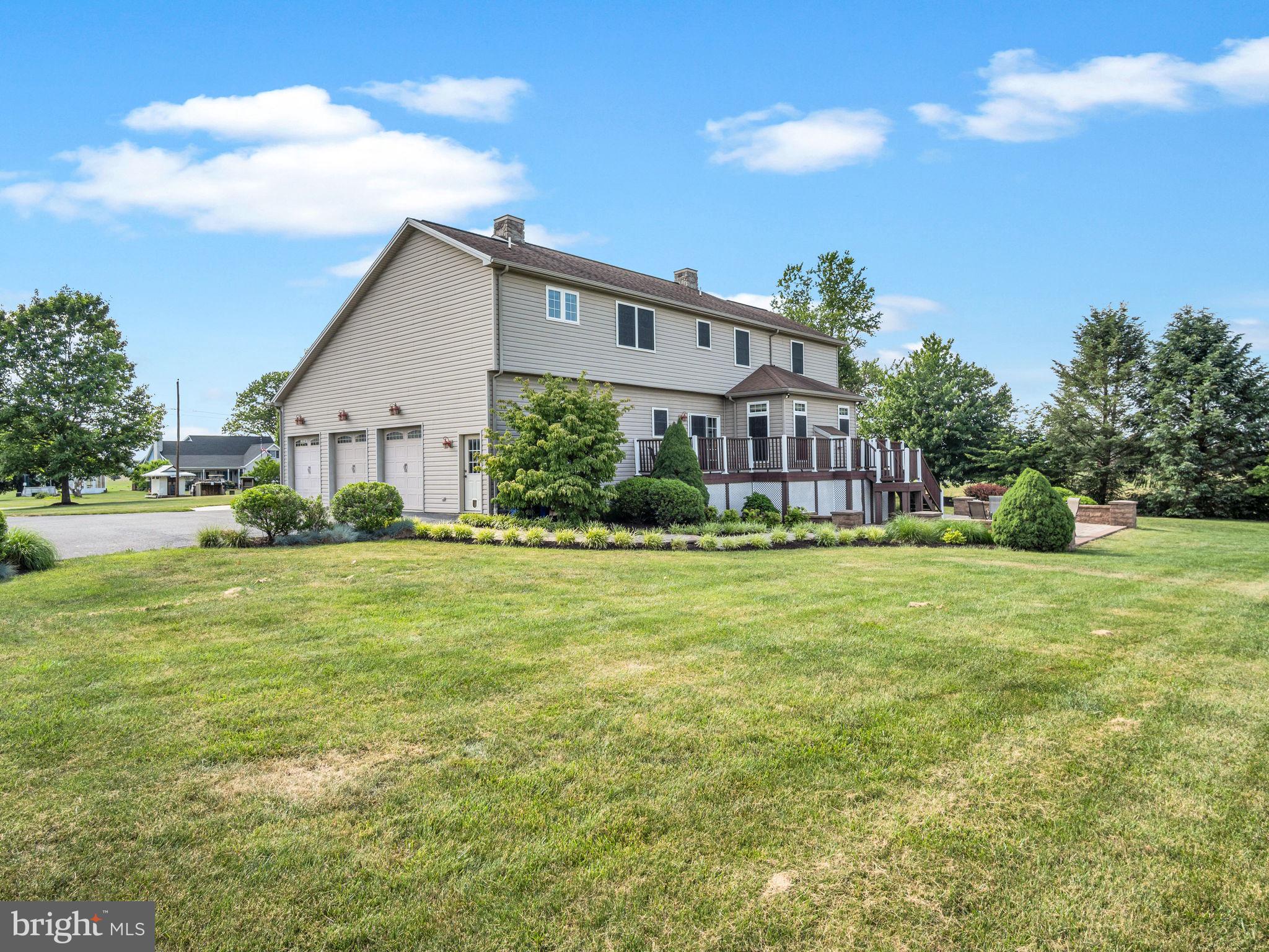 RIDGE ESTATES - Residential