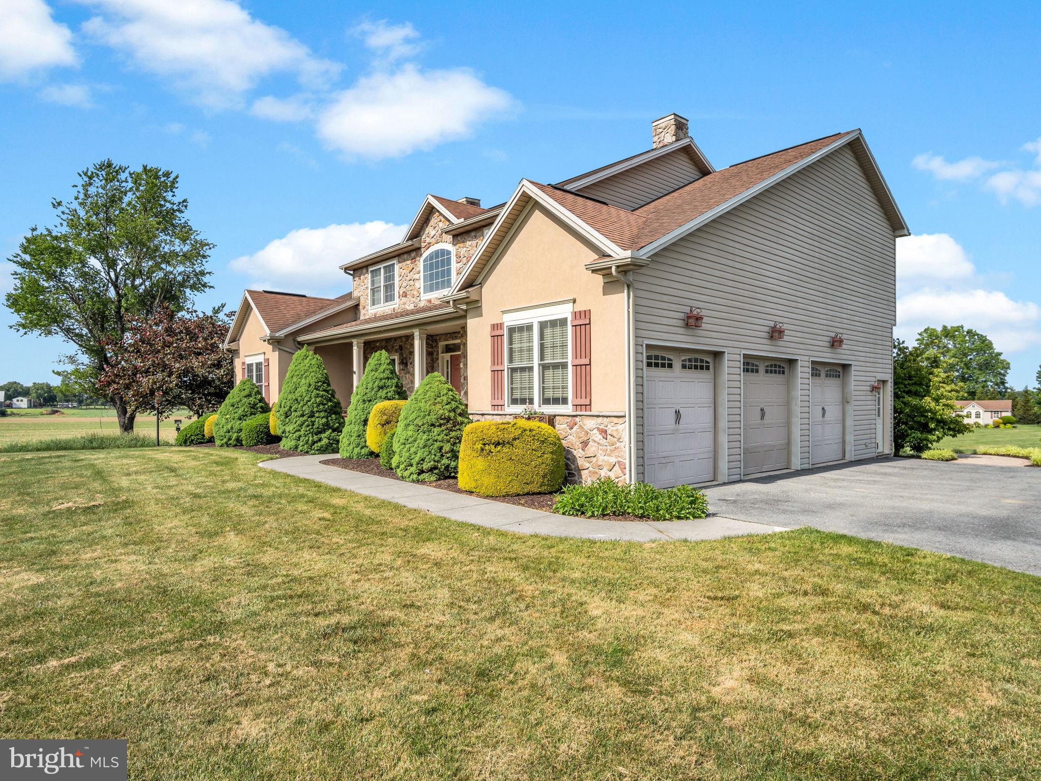 RIDGE ESTATES - Residential