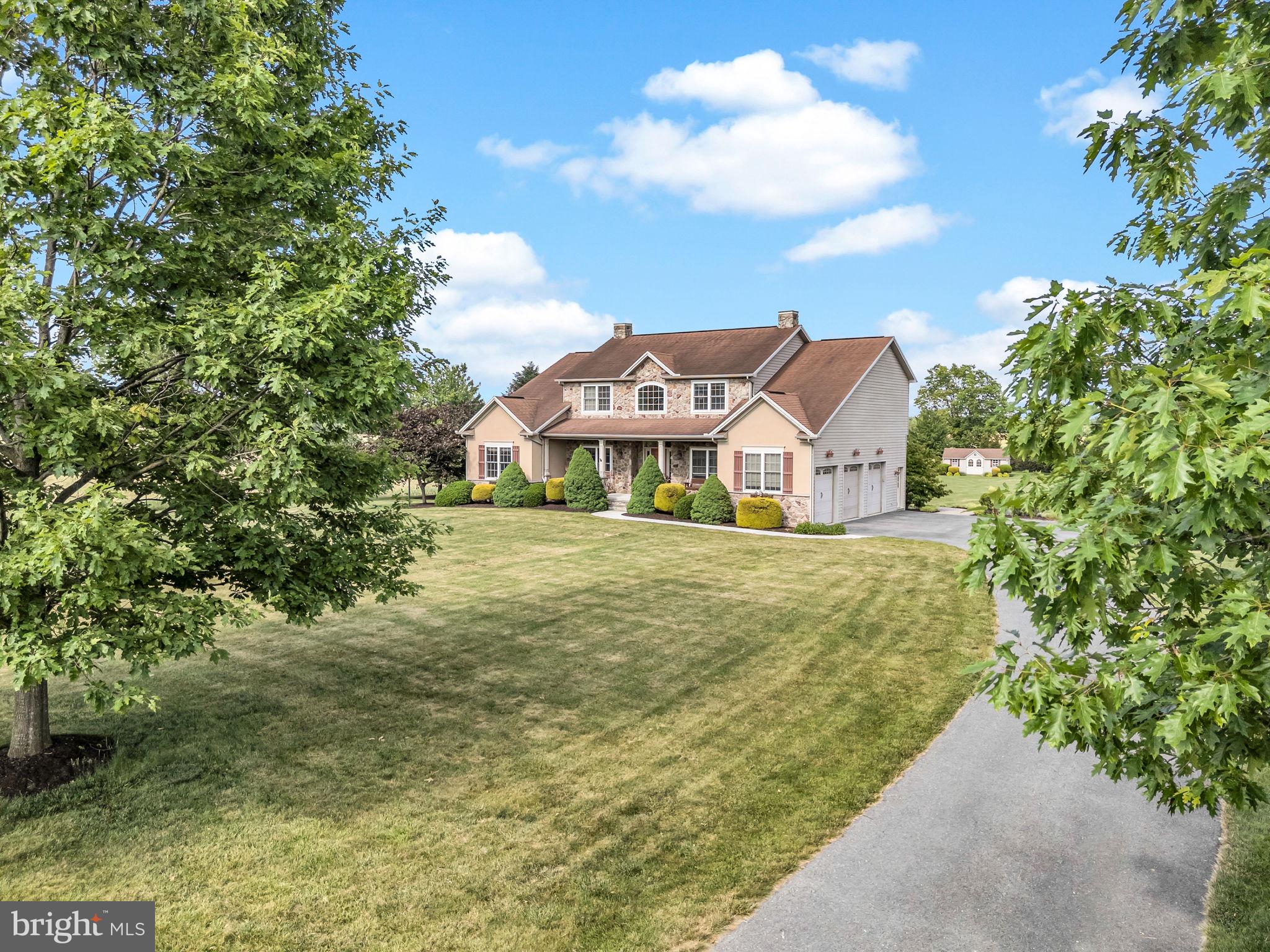 RIDGE ESTATES - Residential