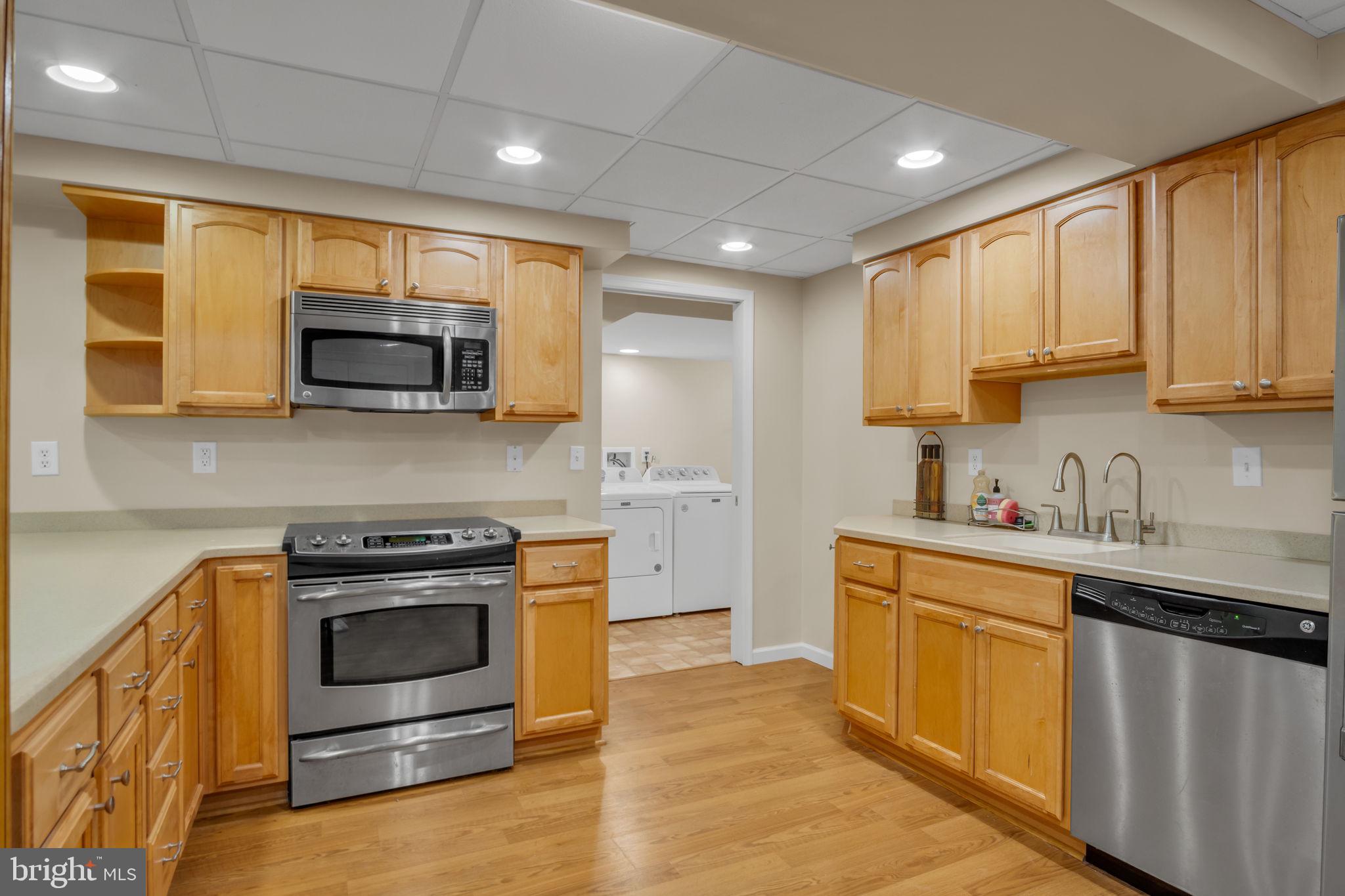 RIDGE ESTATES - Residential