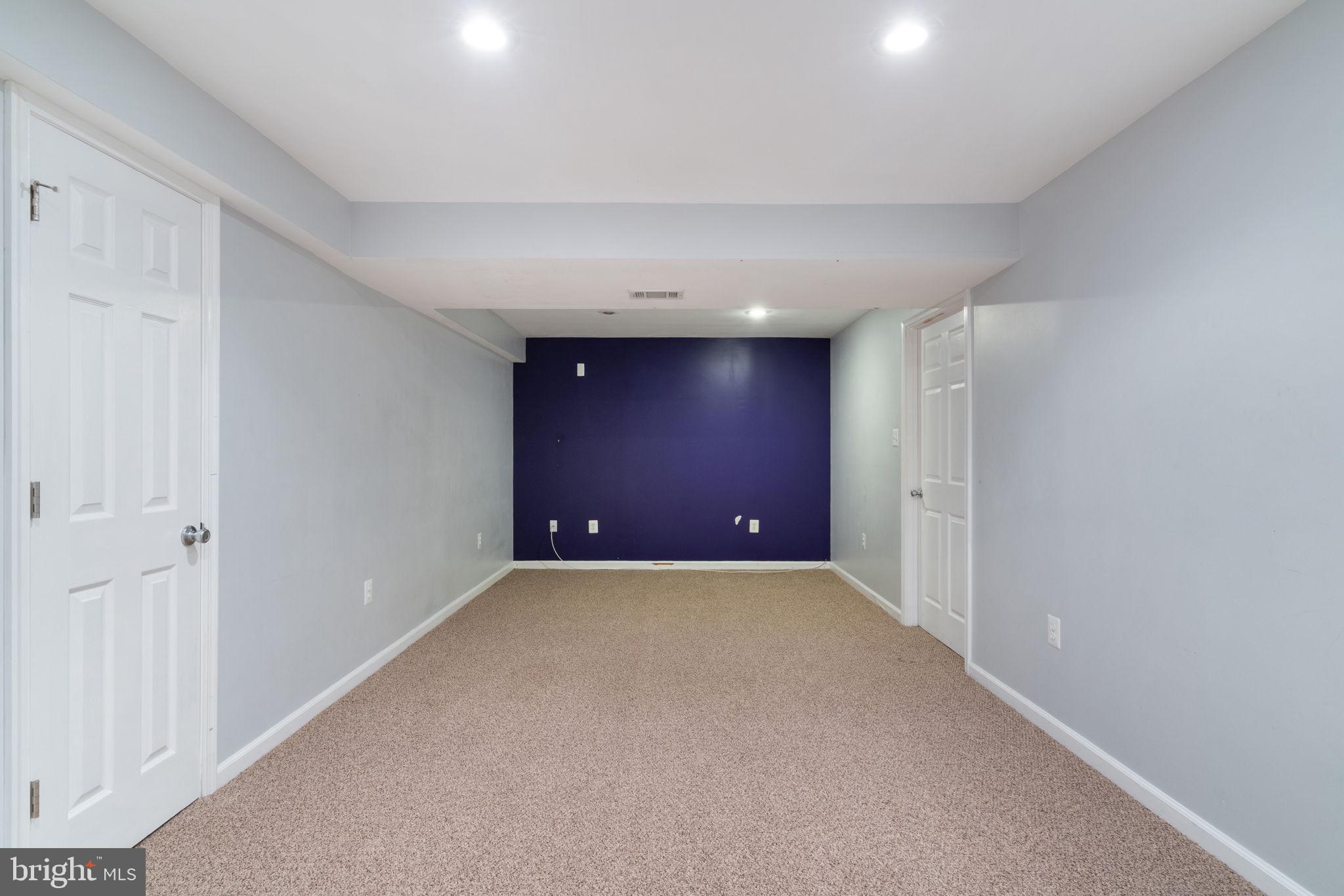 BROOKFIELD - Residential