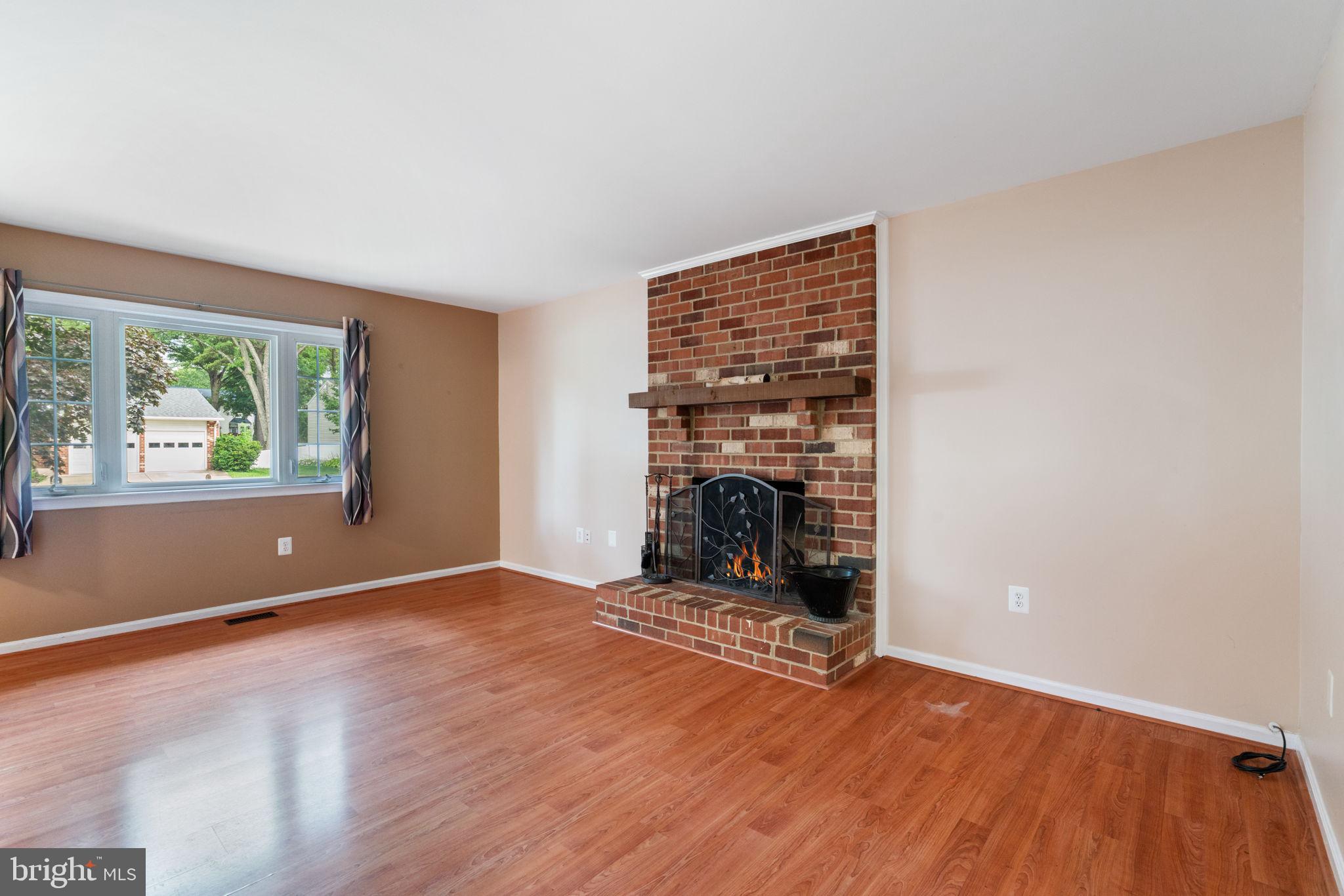BROOKFIELD - Residential