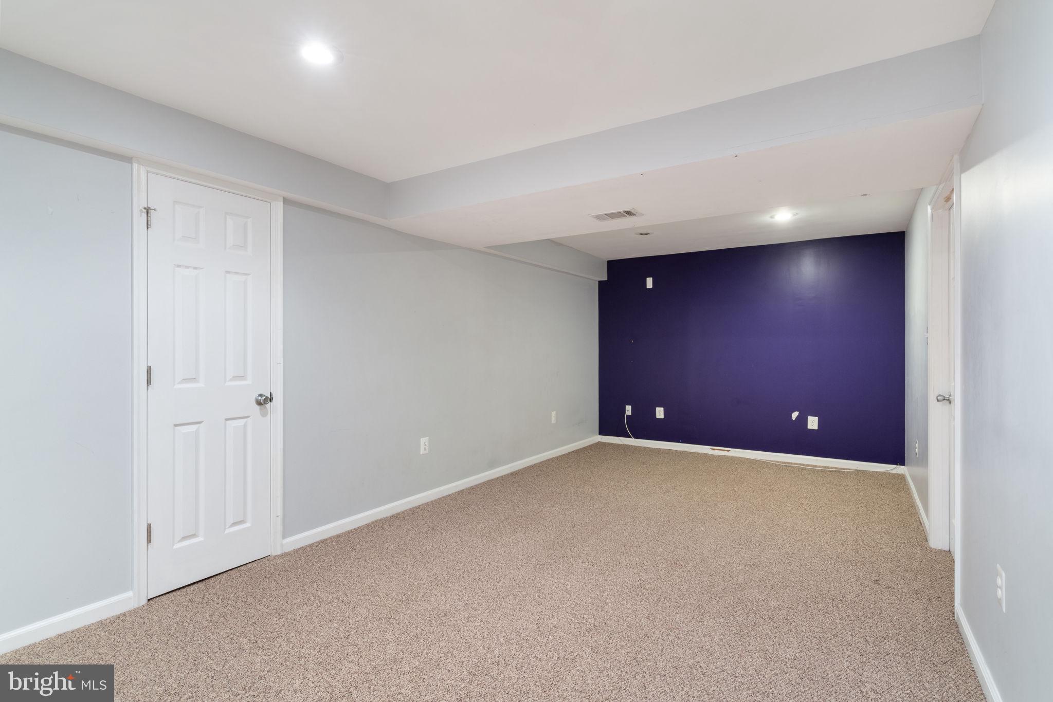 BROOKFIELD - Residential