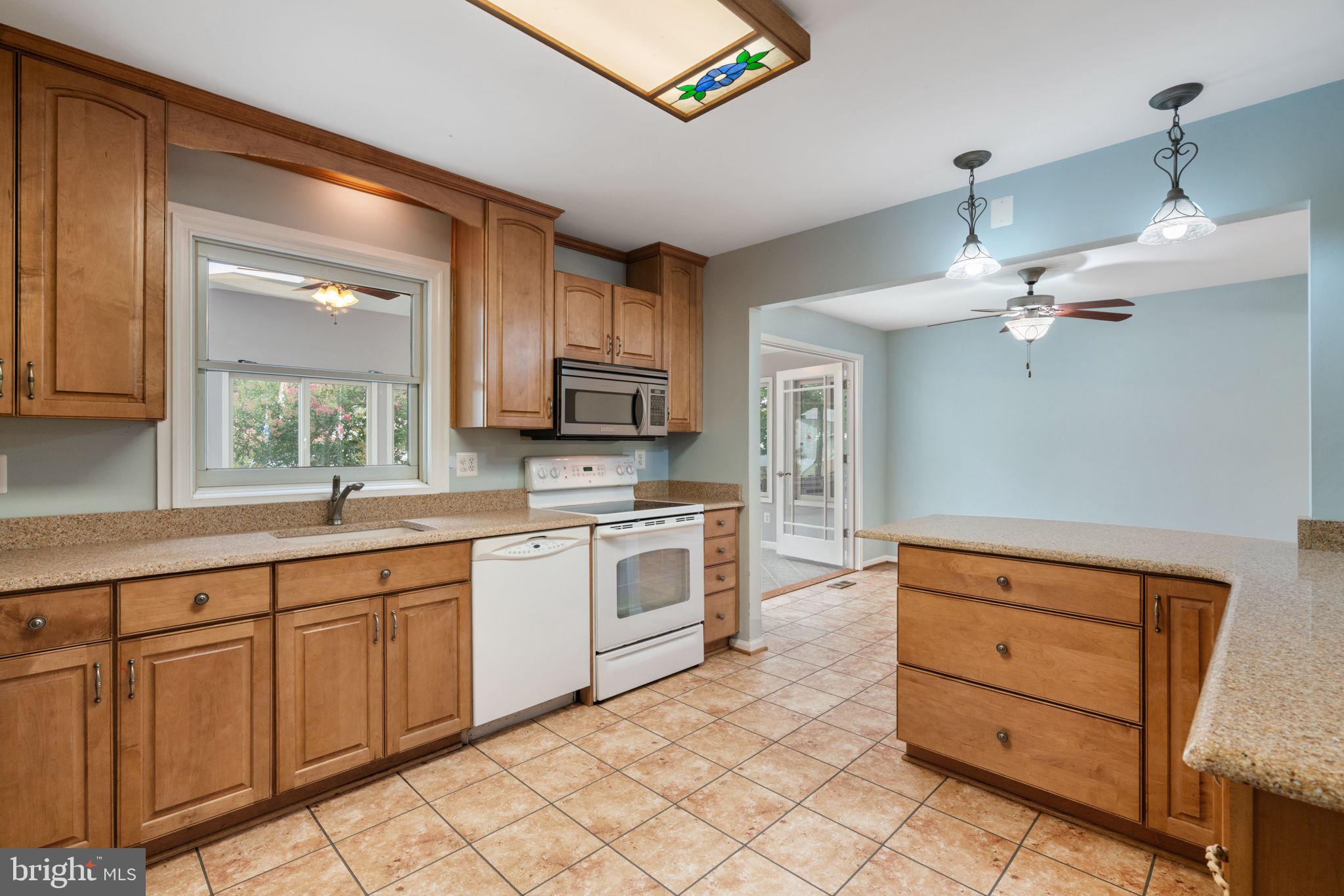 BROOKFIELD - Residential
