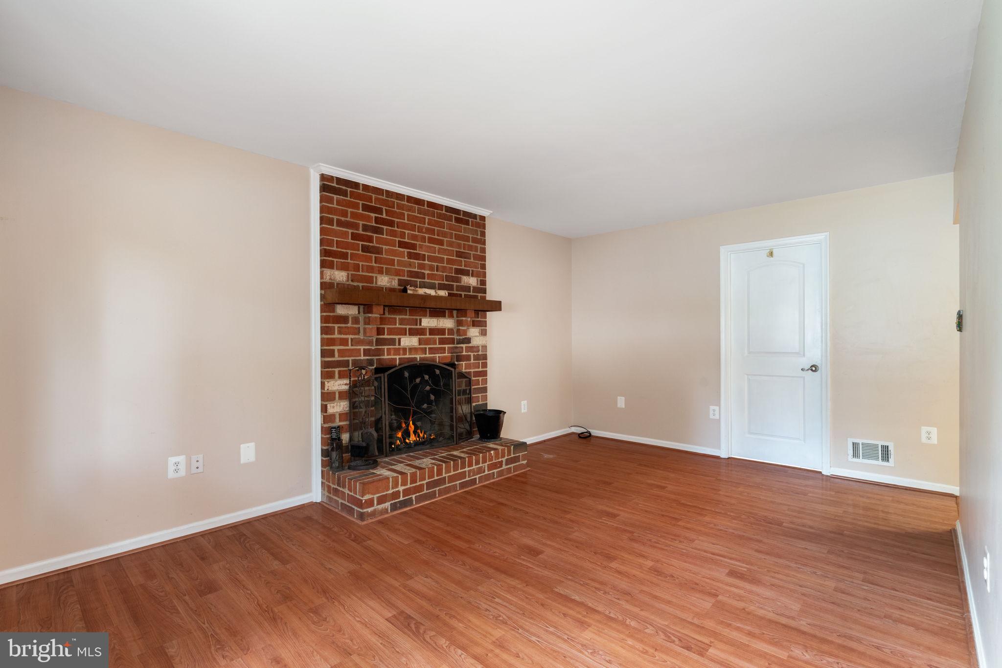 BROOKFIELD - Residential