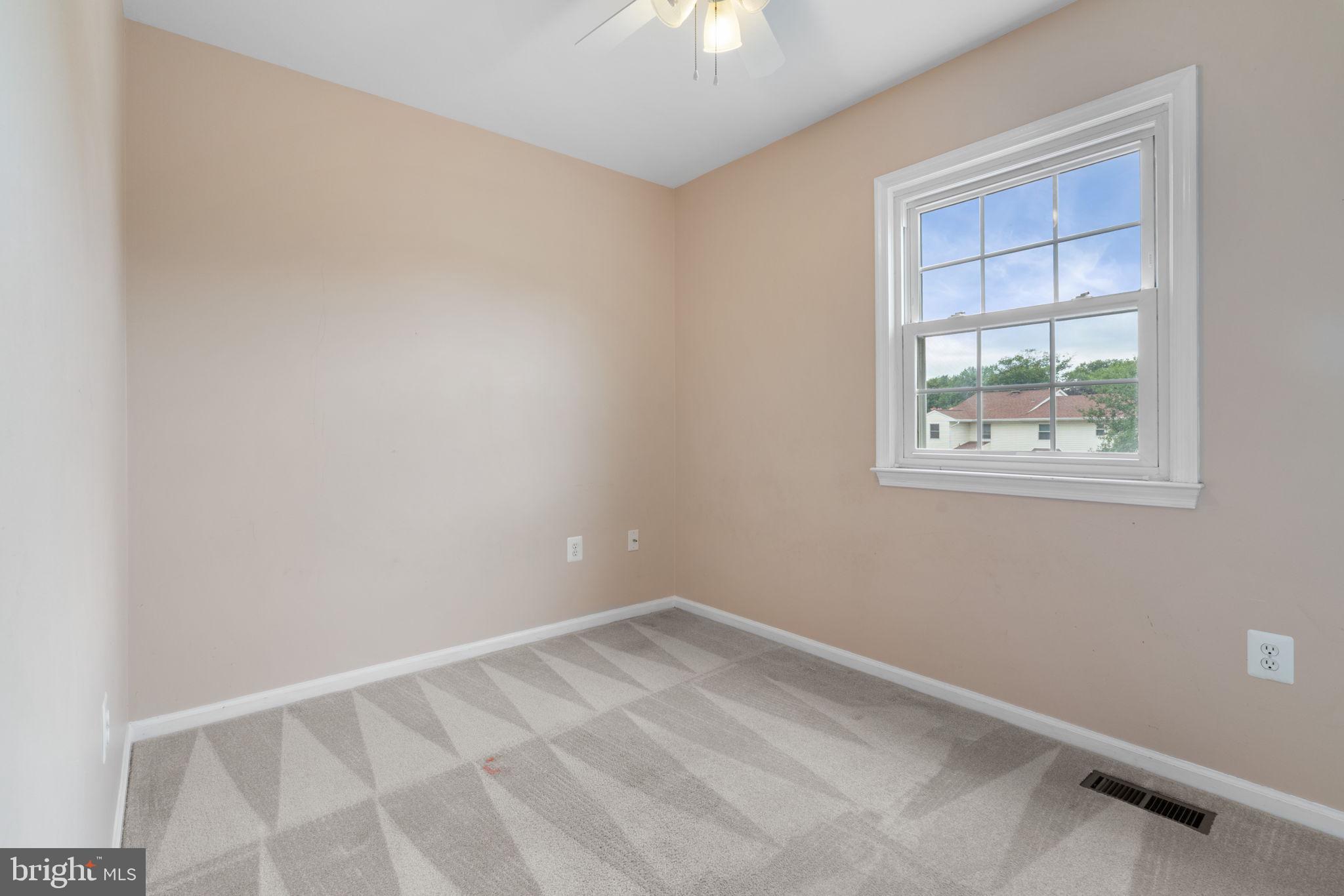 BROOKFIELD - Residential