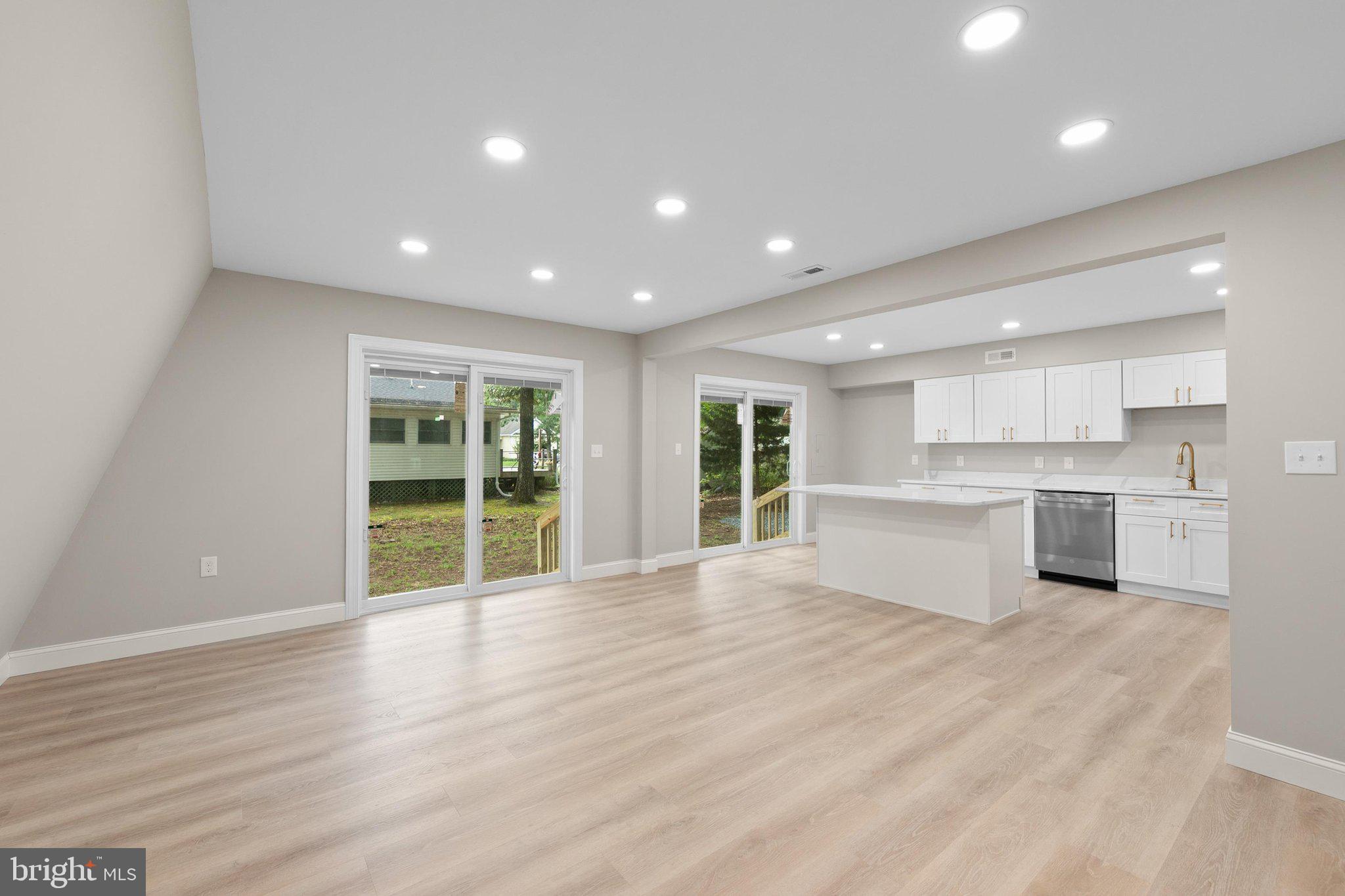 OCEAN FARMS - Residential