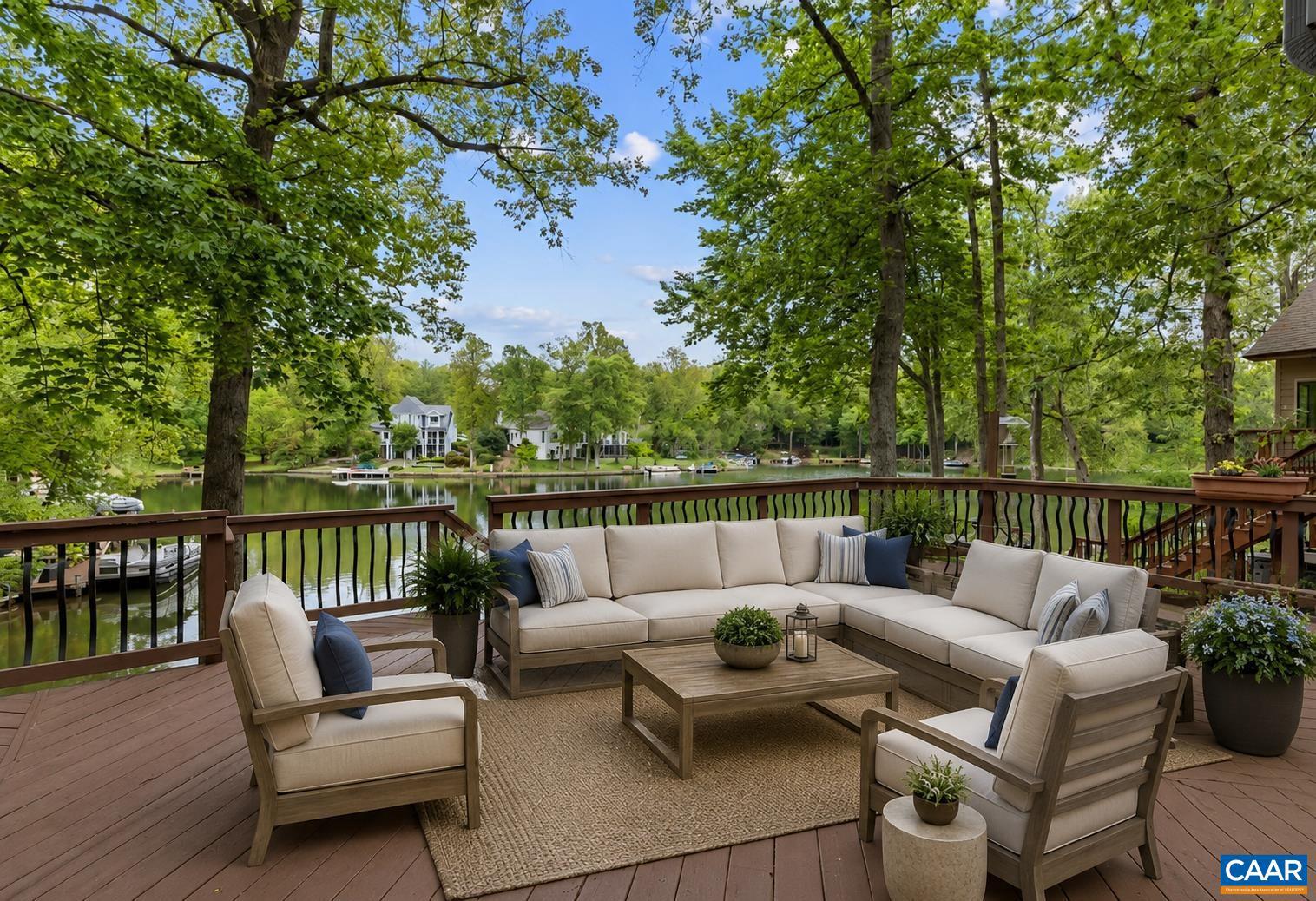 LAKE MONTICELLO - Residential