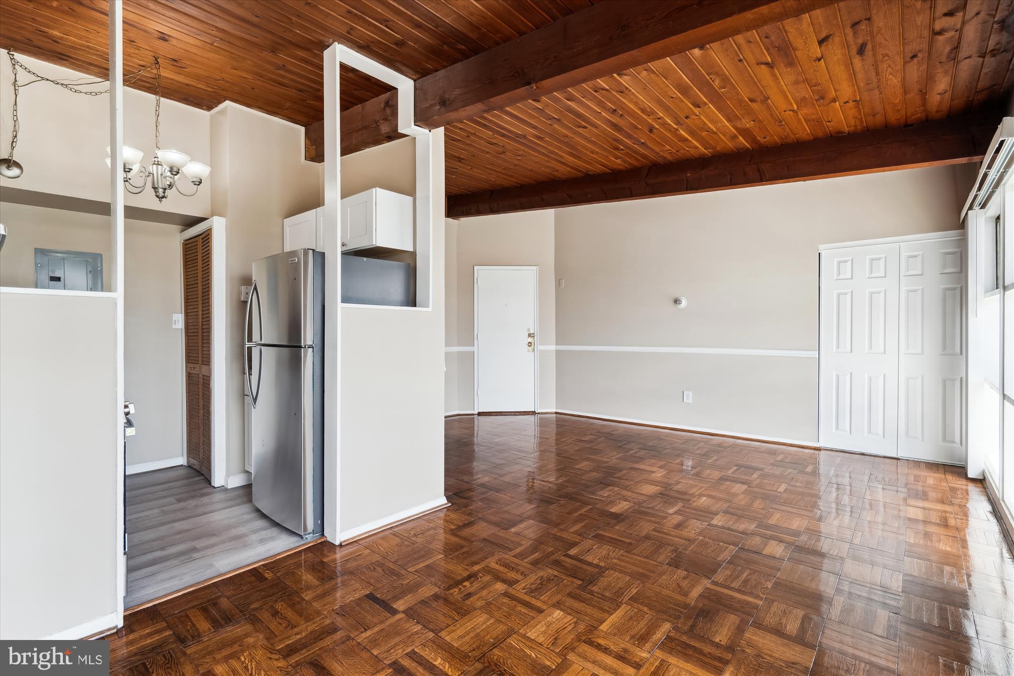 RIGGS HILL - Residential