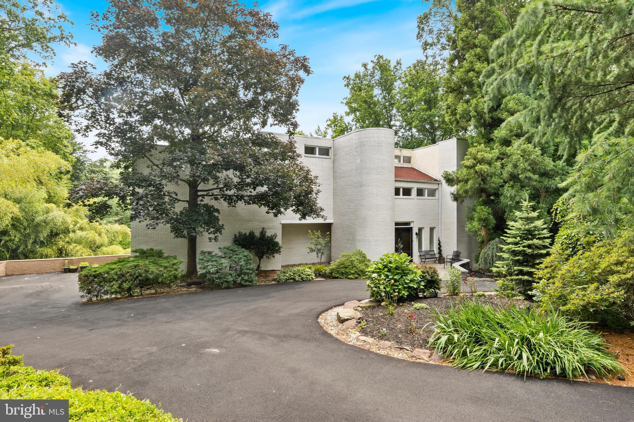 OAK HILL - Residential