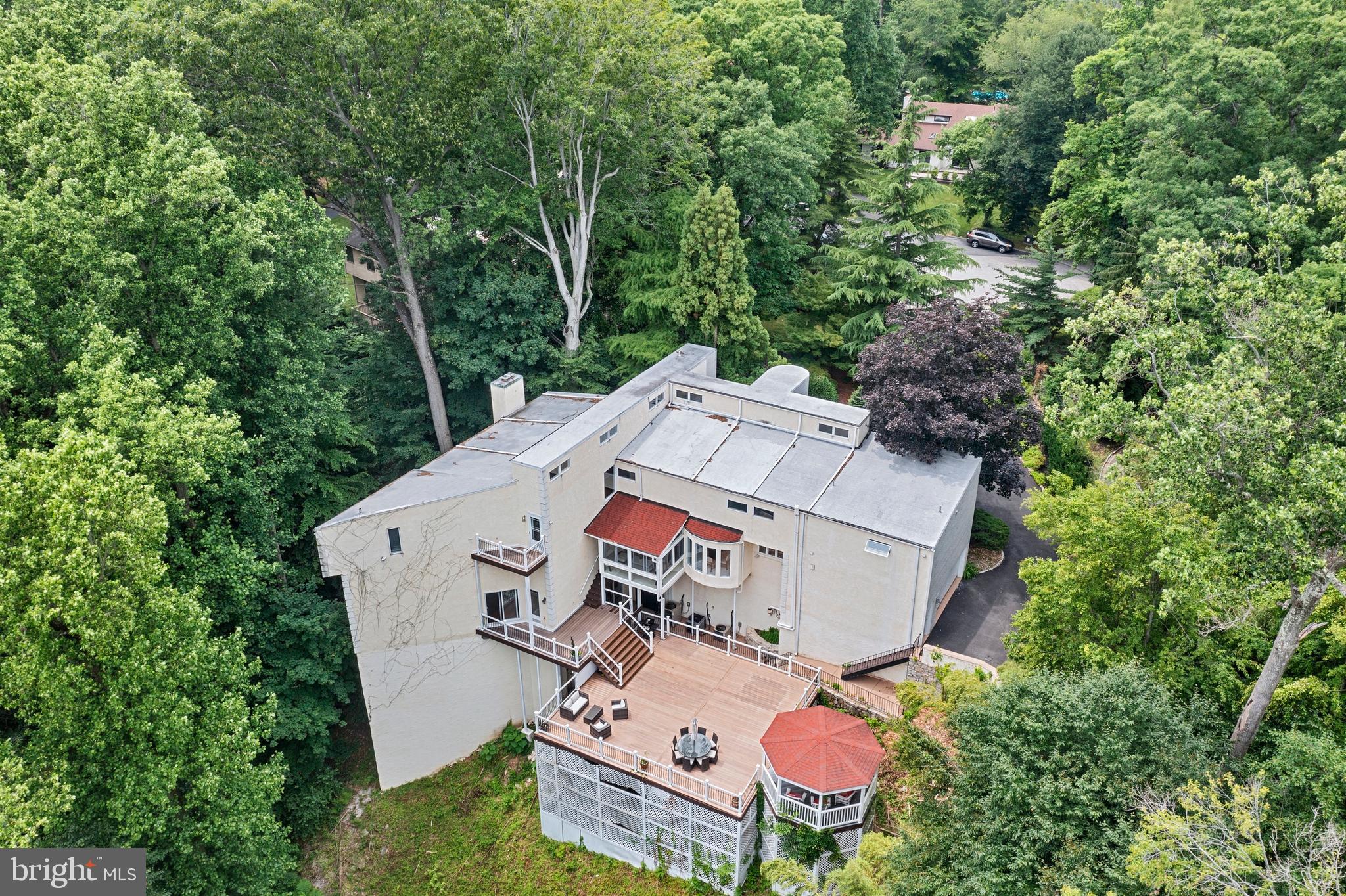 OAK HILL - Residential