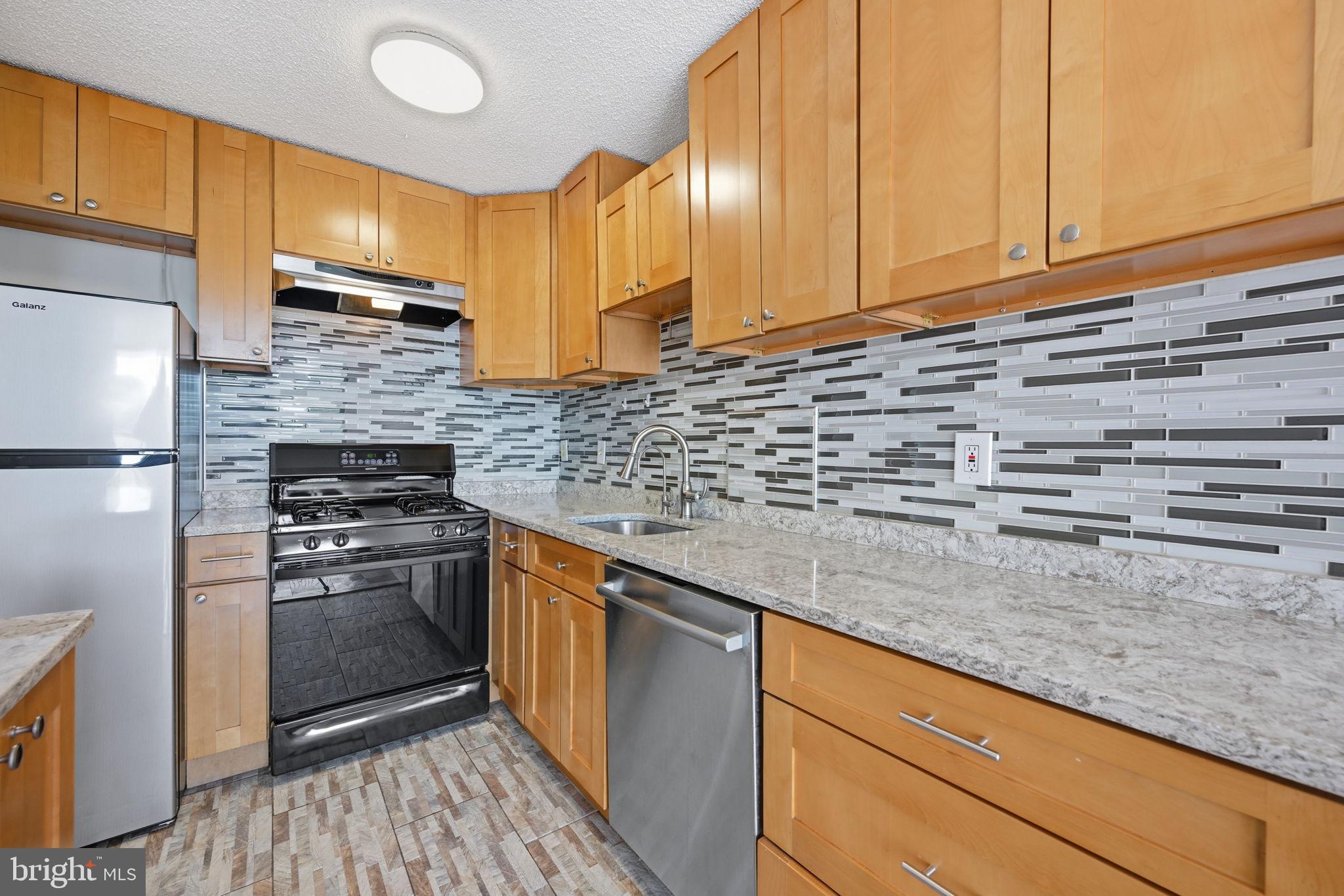 Welcome to 517N…a great, renovated apartment with an amazing view down on the outdoor pool, giving the feeling of being at a resort.  The kitchen has quartz counters, “to the ceiling” cabinets,  a beautiful tile floor which goes with the backsplash.  The deep stainless sink has a telescopic faucet and instant hot dispenser.  The stove is gas.  Most of the floors are hardwood.  The bathroom has a large sink cabinet with plenty of storage and a tile floor.  Off the living room is a balcony which is accessed through the large glass doors which bring lots of light into the apartment.  The bedroom has an oversized window with great views and a large walk-in closet.  The entrance has additional closets with mirrored door. The building has so many amenities, it lives like a resort. The lobby is in the process of a
complete renovation. The recently redecorated Arcade level has the state of the art fitness
center with indoor pool and hot tub: locker rooms with showers and sauna. Also in the Arcade
is Chef Tony’s restaurant (a well known seafood/Italian eatery), a grocery store/deli, dry
cleaners, travel agent, beauty salon, resident lounge, party and conference rooms. There is a
large outdoor pool with adjacent grills. Tennis (lighted courts) and pickelball have their own
building as you drive onto the property. Ping pong is played regularly, as are social activities
such as “Breakfast at Wimbleton”. There are too many activities to mention them all. A few
are …trivia night, open mike night, monthly first fun movies, lectures, vaccinations, vote in all
elections in the party room (including Presidential). There is meditation, exercise class, book
club, canasta, bridge, and mahjong. We have wine and cheese get togethers in the lobby, a
rocking New Year’s Eve party and various other celebrations. We have car charging stations,
and a car washing area with a dynamite vacuum. Garage parking comes with the unit. It is
easy to get to the Red Line Medical Center metro stop at NIH/Walter Reed. The bus comes to
the door of the Promenade. Close to 495 and 270. Nearby Wildwood Shopping Center has
Balduccis, CVS, Bethesda Bagels, Starbucks, a number of places to eat and several cute
boutiques. Giant food is just across the street.