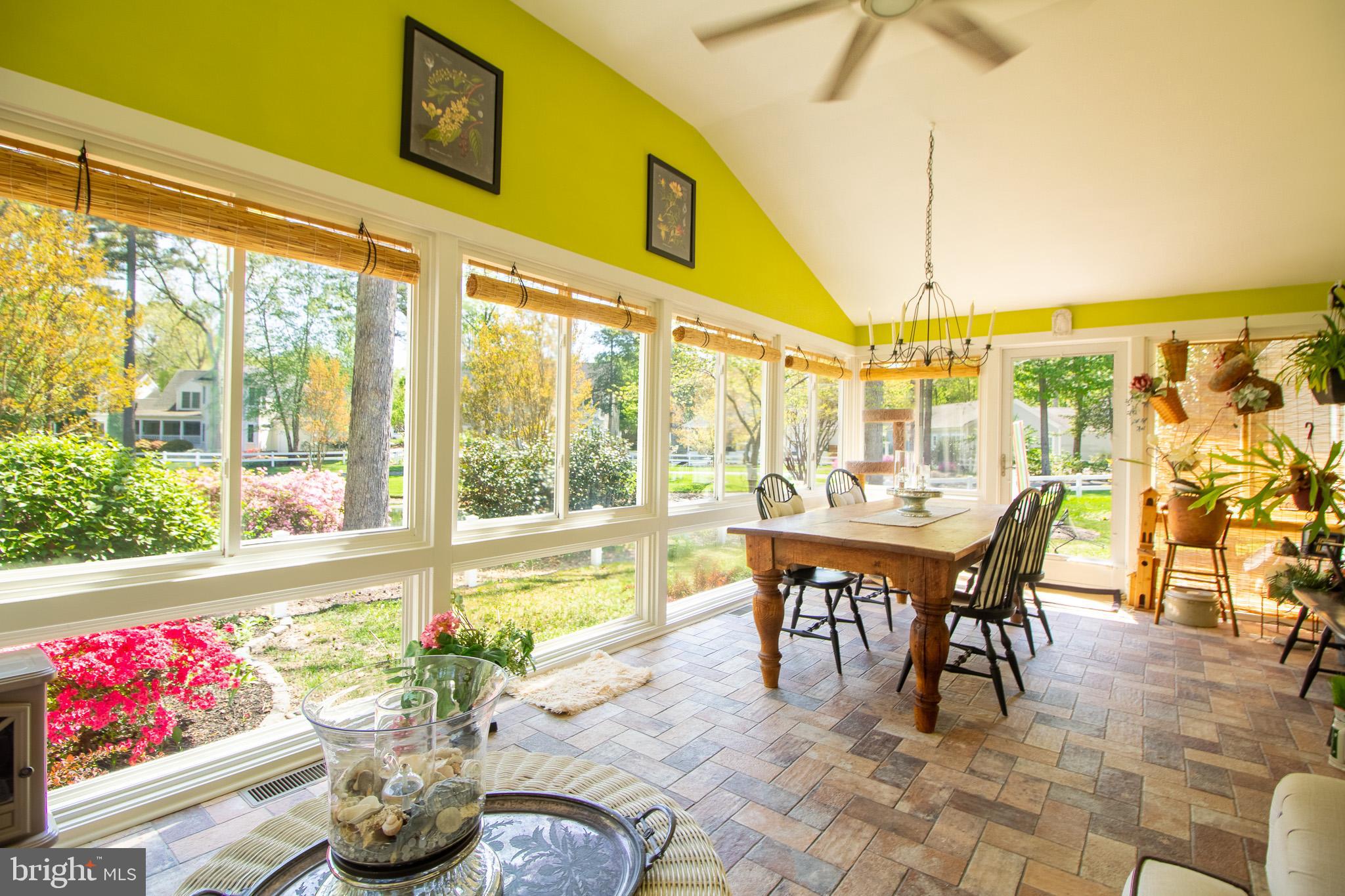 BAYWOOD - Residential