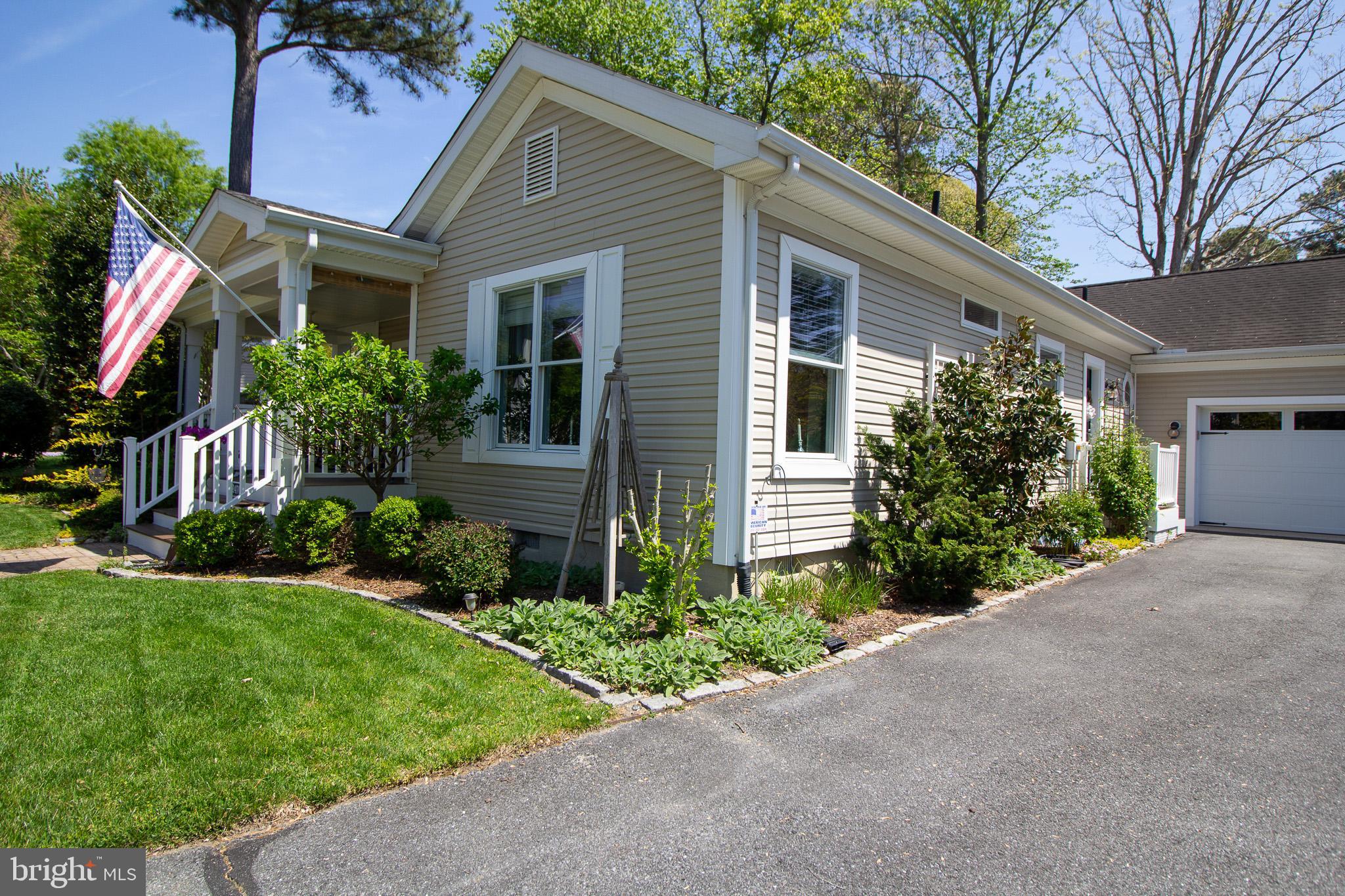 BAYWOOD - Residential