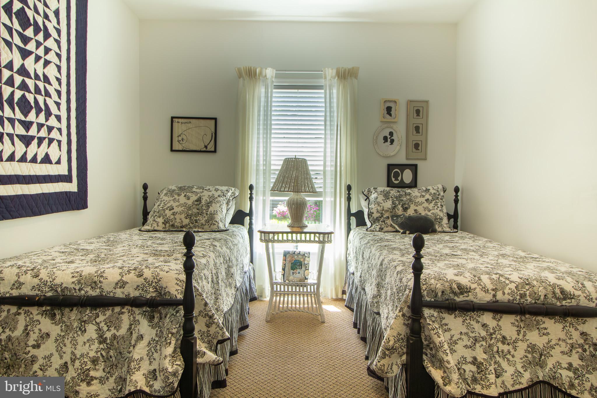 BAYWOOD - Residential