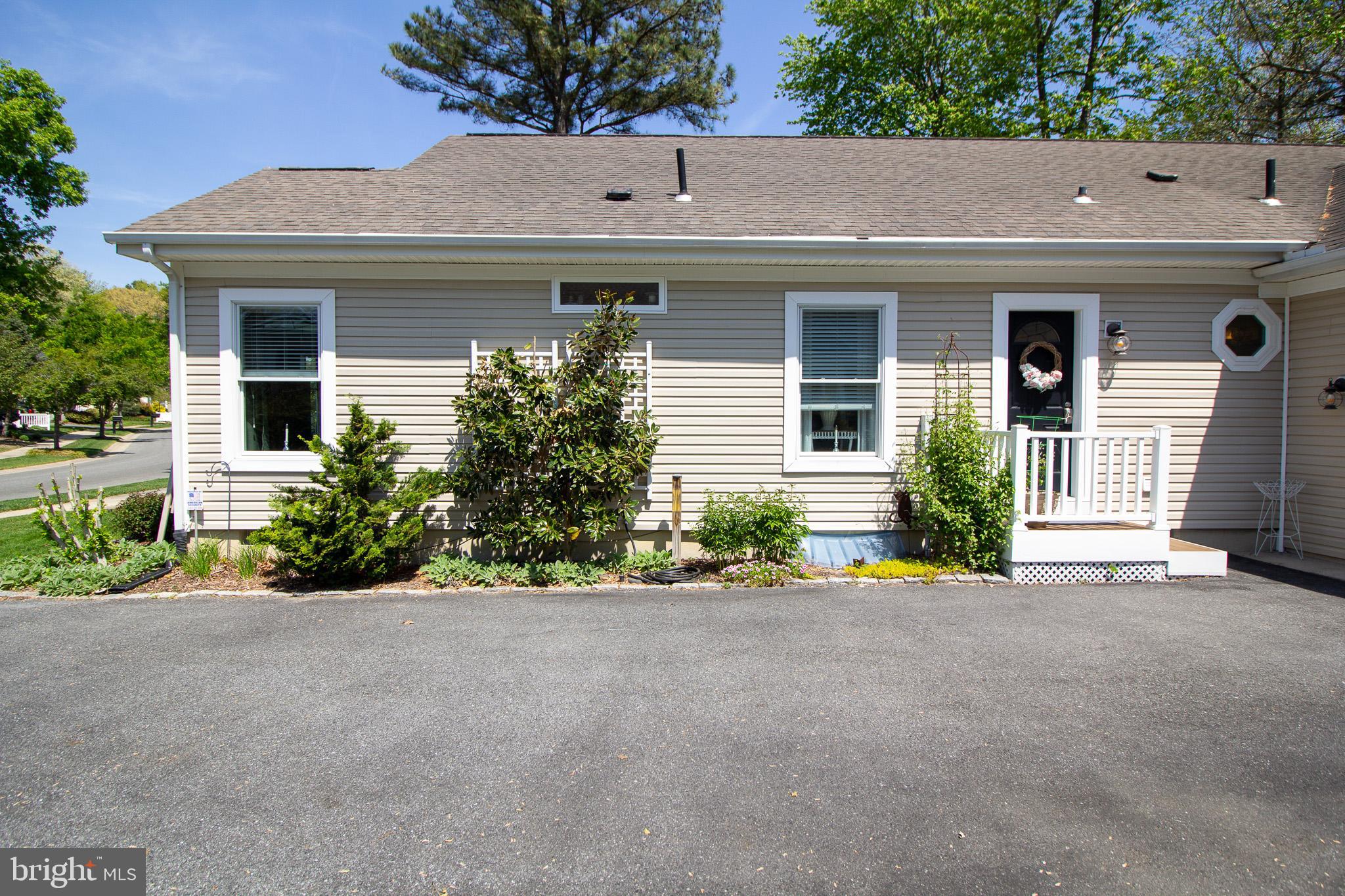 BAYWOOD - Residential