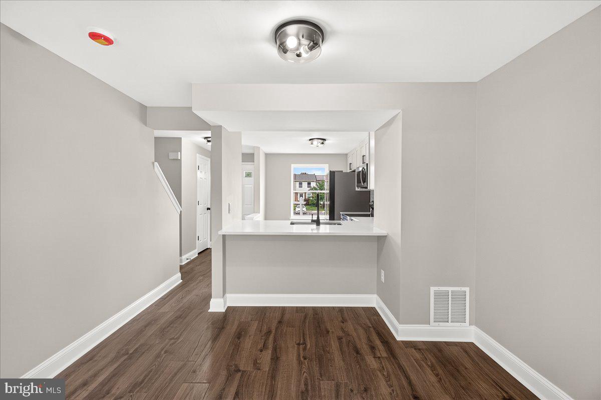 MIDDLEBROOK COMMONS - Residential