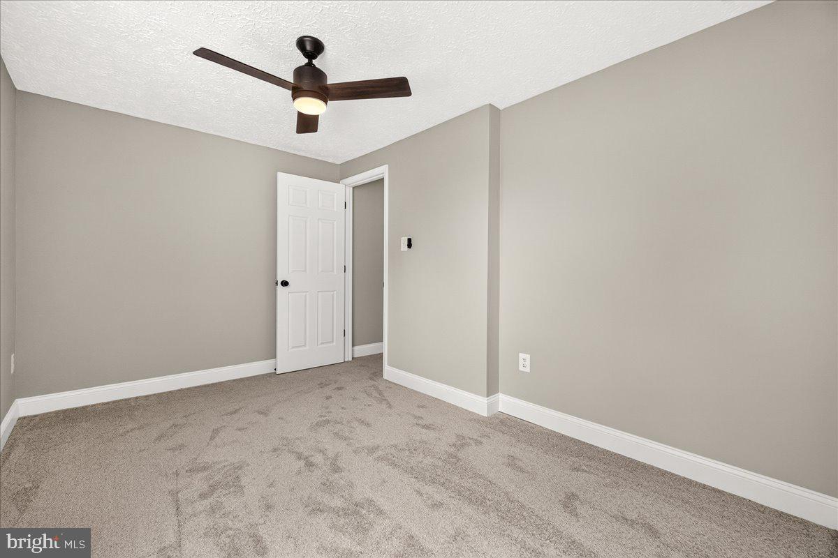 MIDDLEBROOK COMMONS - Residential