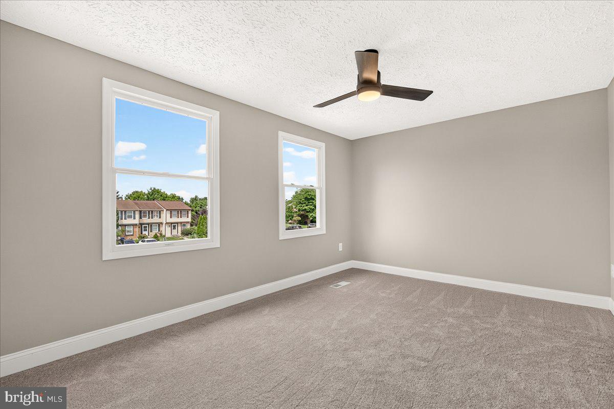 MIDDLEBROOK COMMONS - Residential