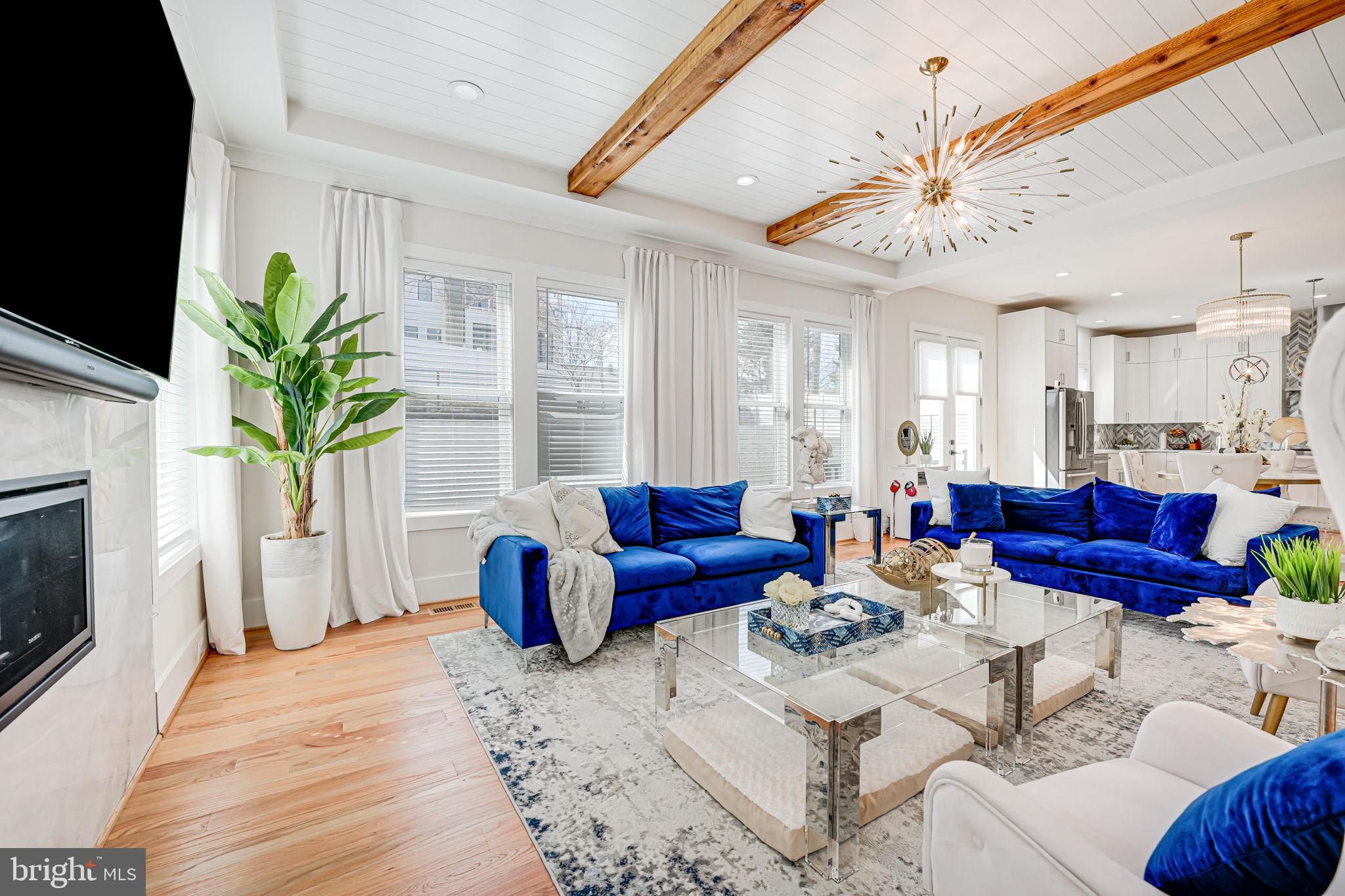 PIMMIT HILLS - Residential