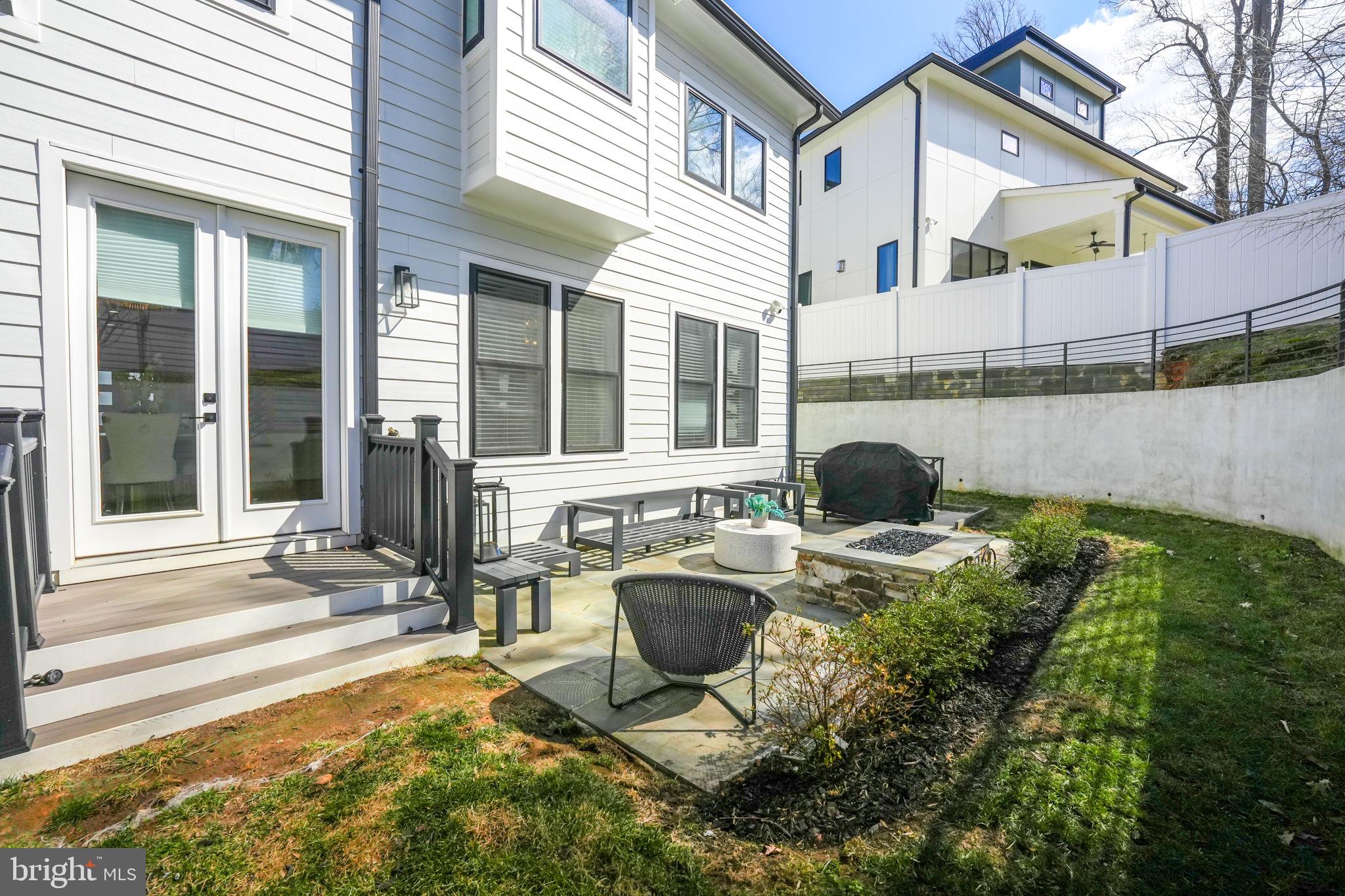 PIMMIT HILLS - Residential