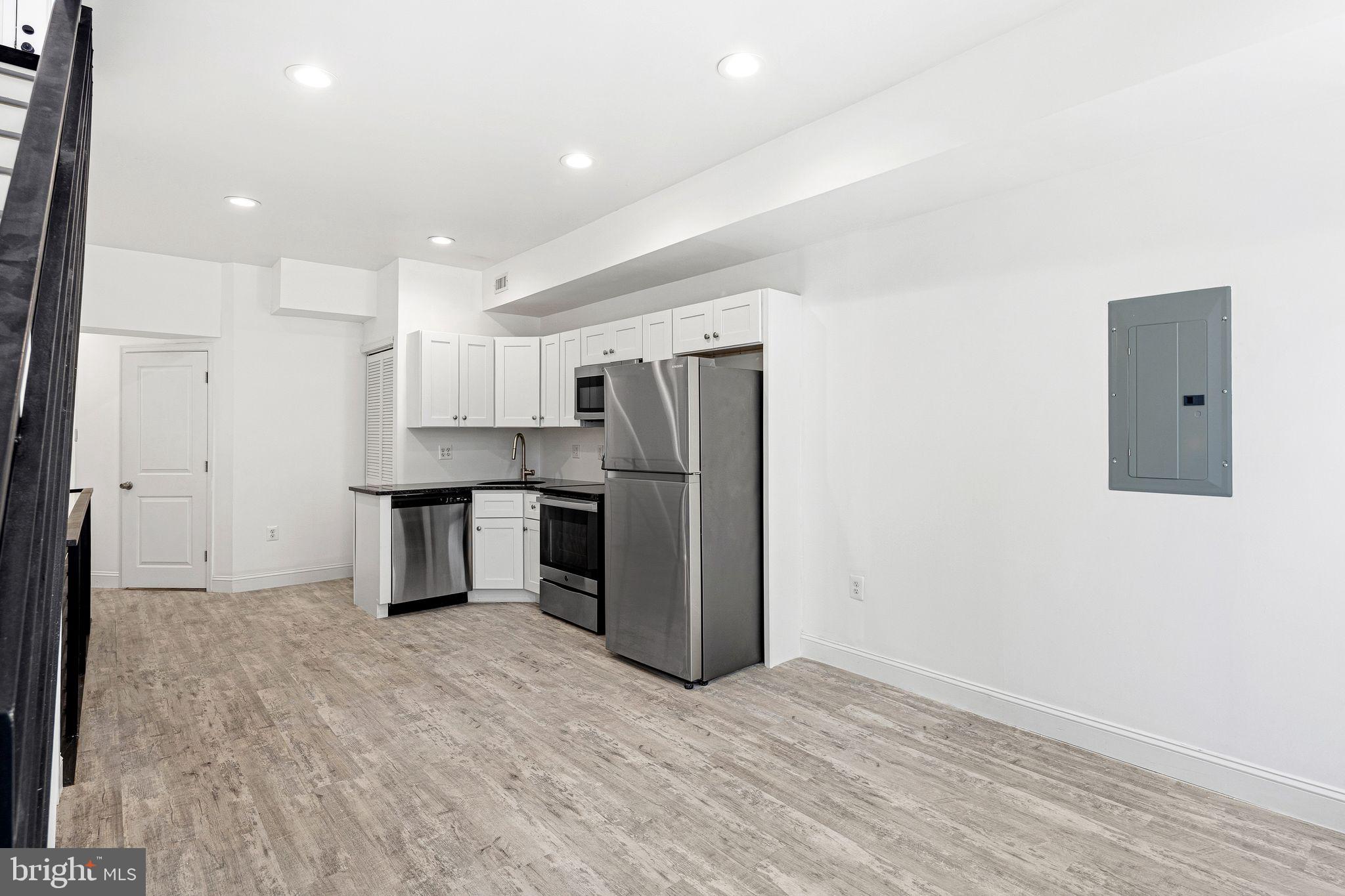 NORRIS SQUARE - Residential