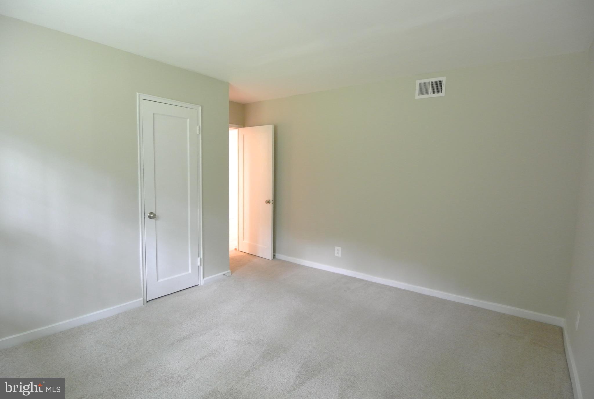 ROCK CREEK GARDENS - Residential Lease