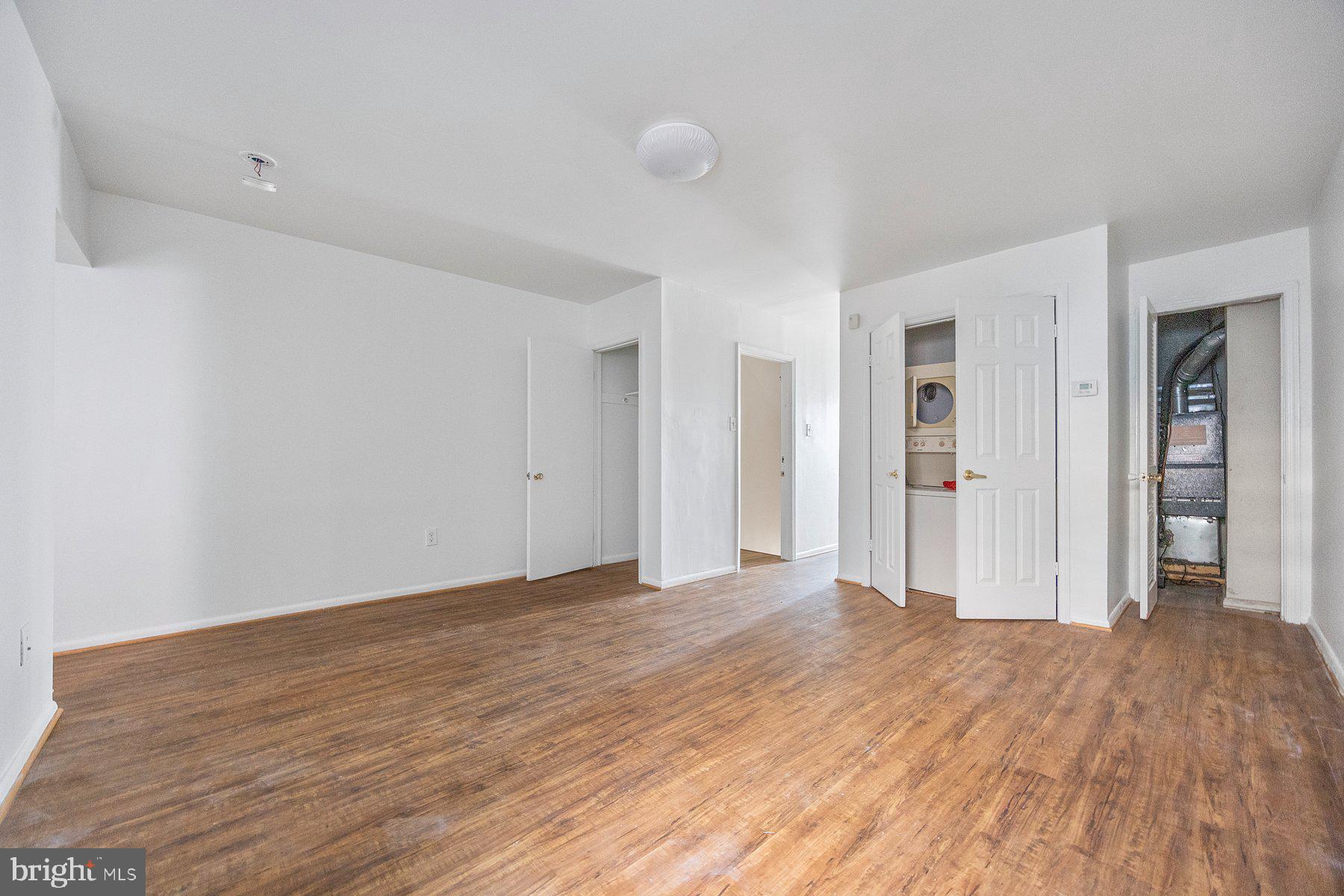 LEXINGTON - Residential Income