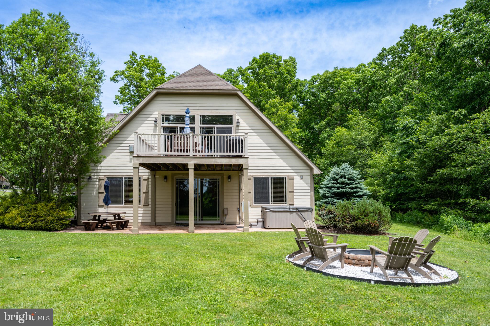 NORTHLAKE VILLAGE - Residential