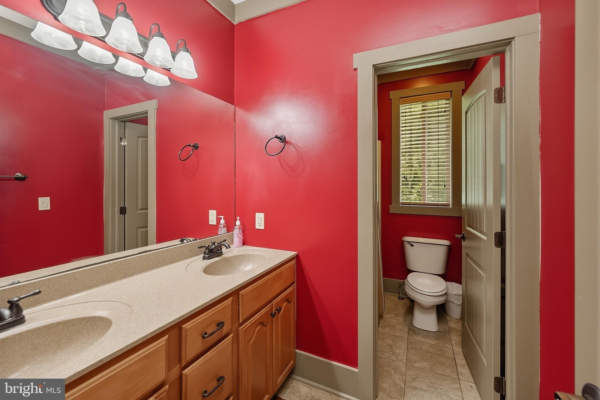 NORTHLAKE VILLAGE - Residential