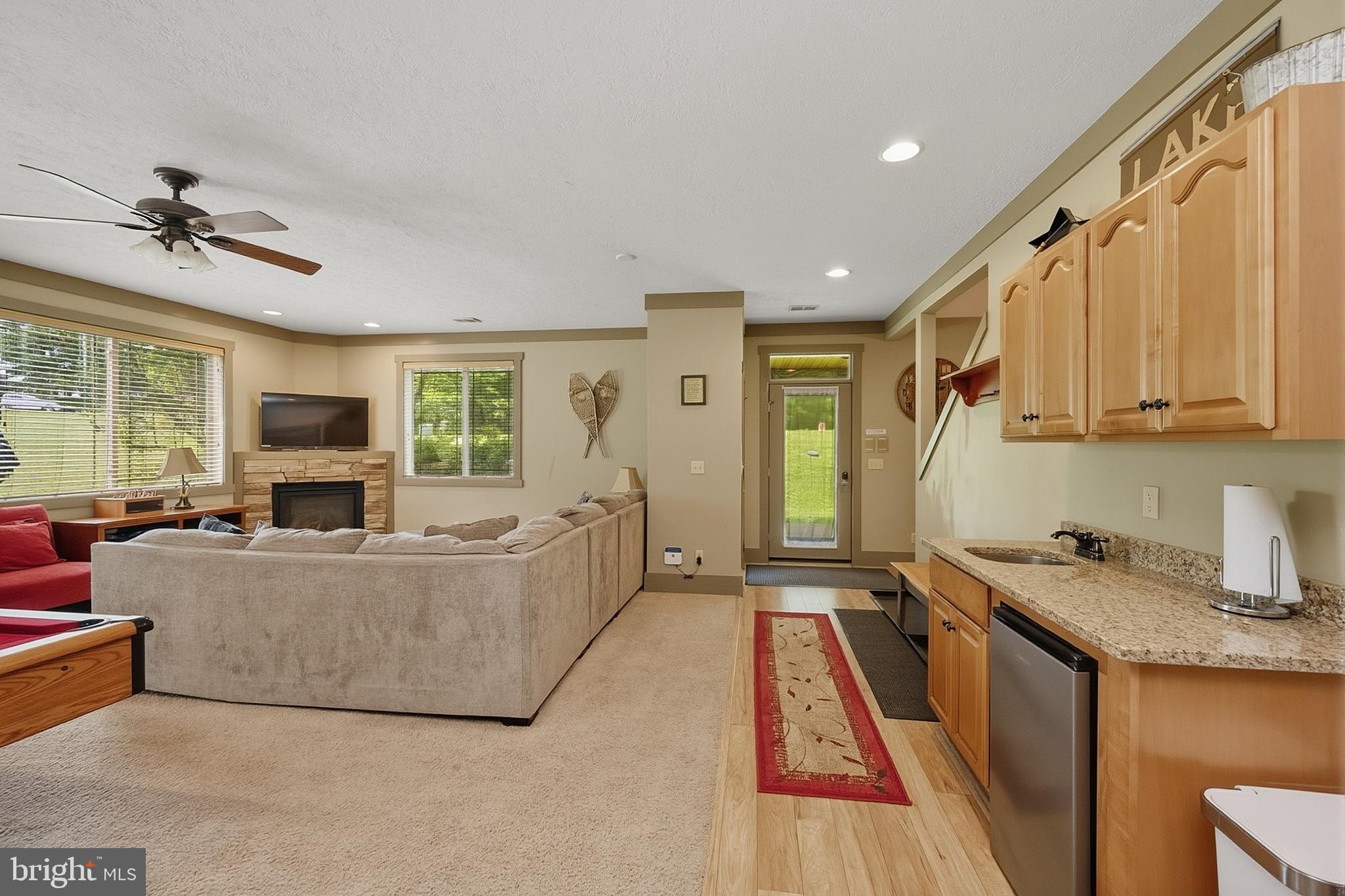 NORTHLAKE VILLAGE - Residential