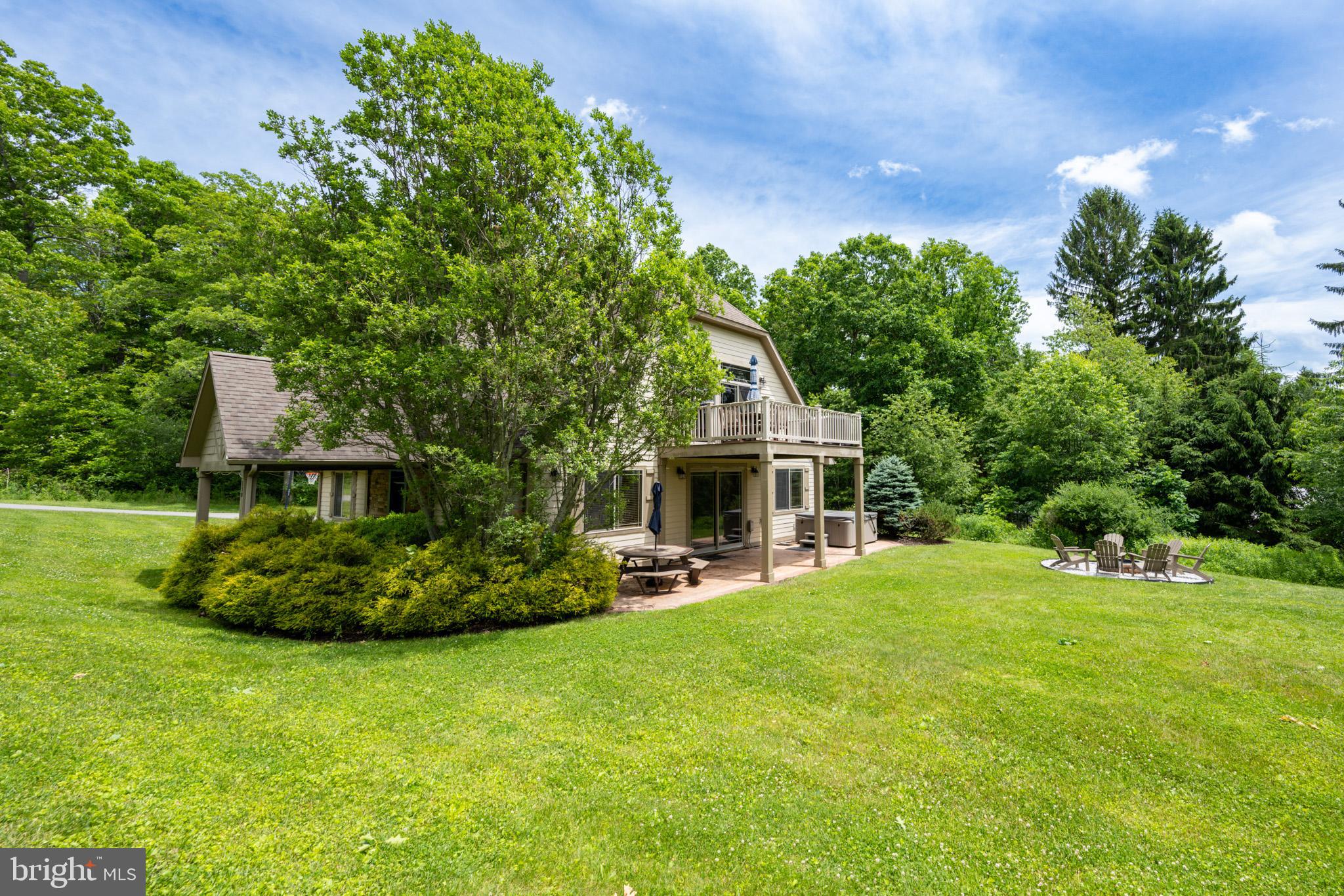 NORTHLAKE VILLAGE - Residential