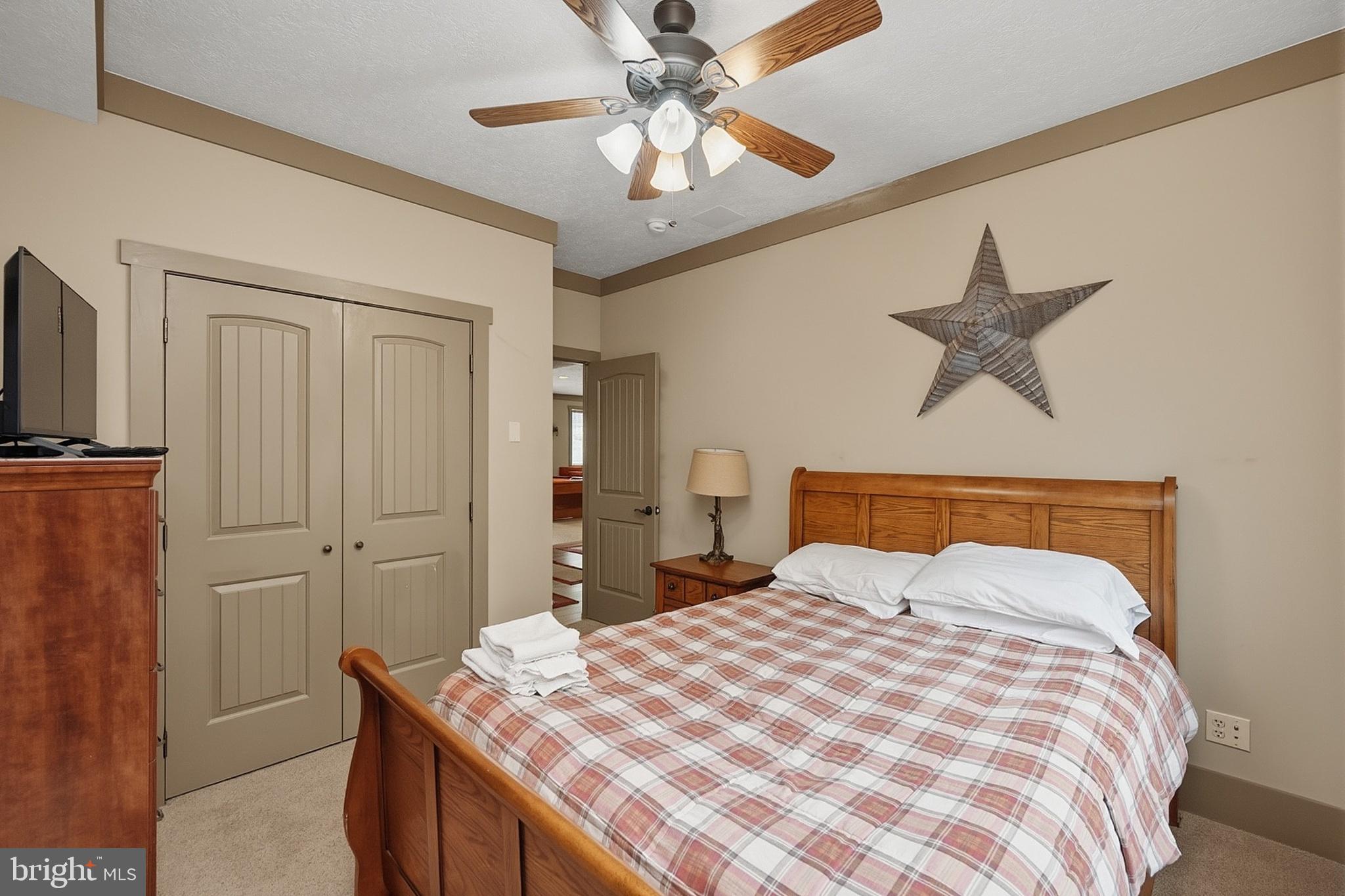 NORTHLAKE VILLAGE - Residential