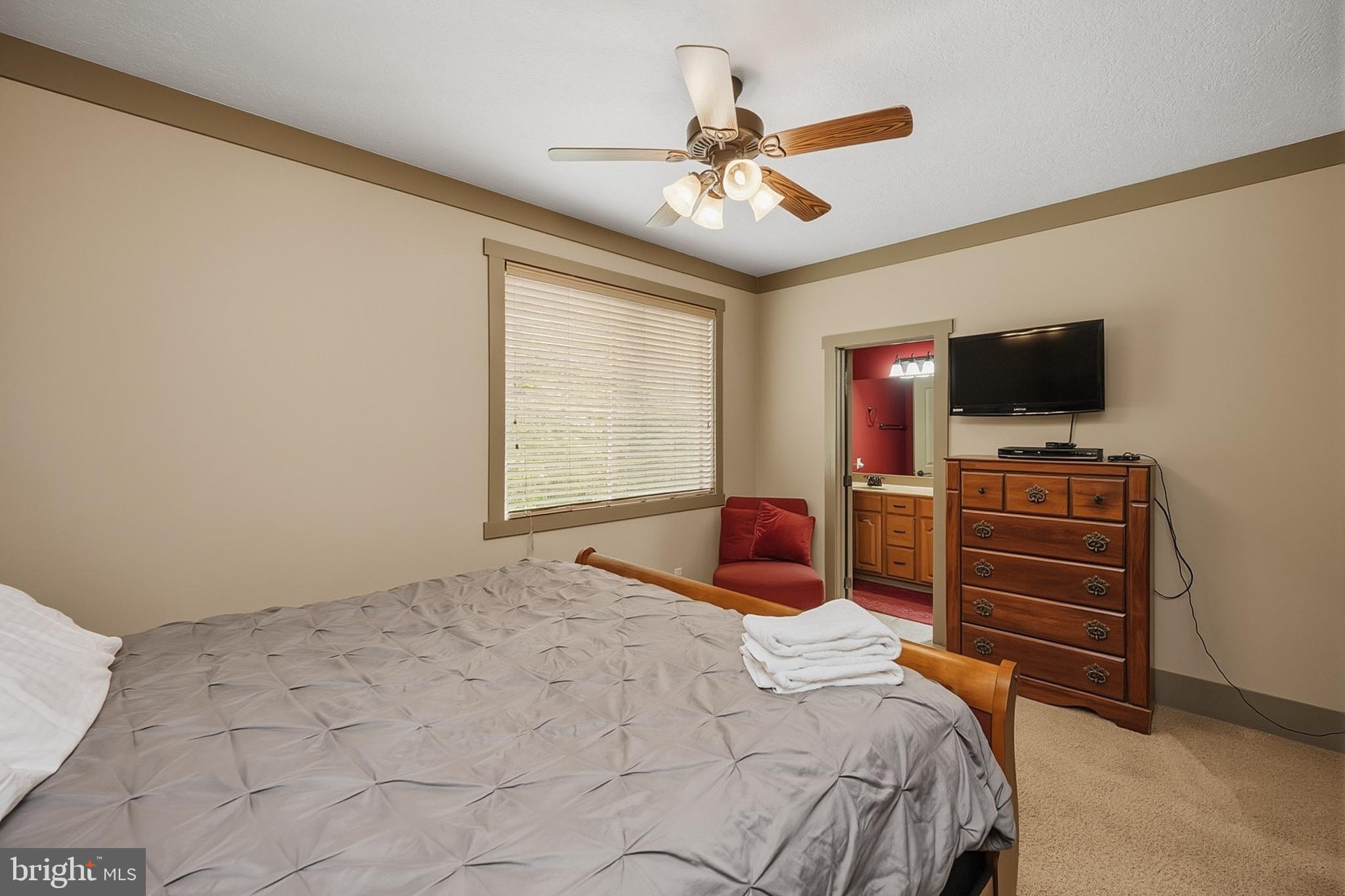 NORTHLAKE VILLAGE - Residential