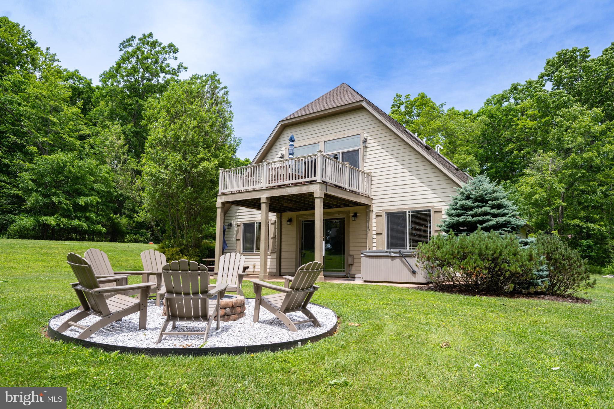 NORTHLAKE VILLAGE - Residential