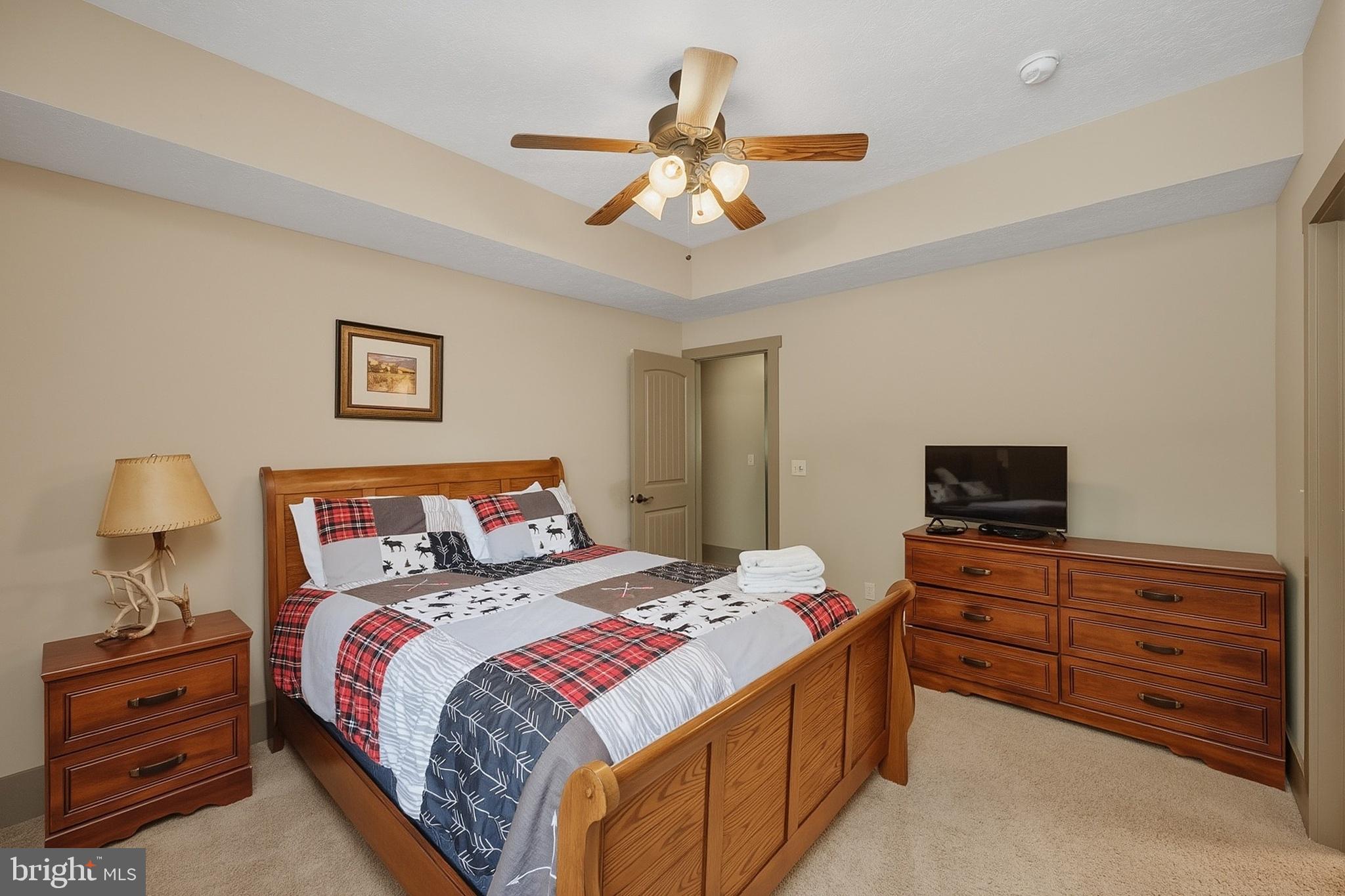 NORTHLAKE VILLAGE - Residential