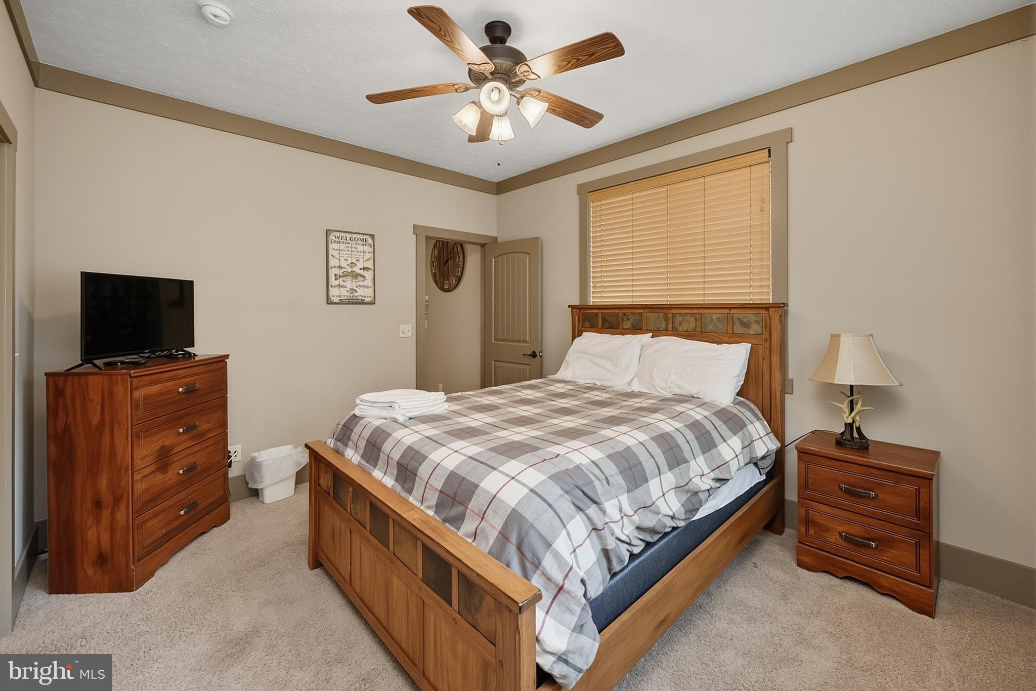 NORTHLAKE VILLAGE - Residential