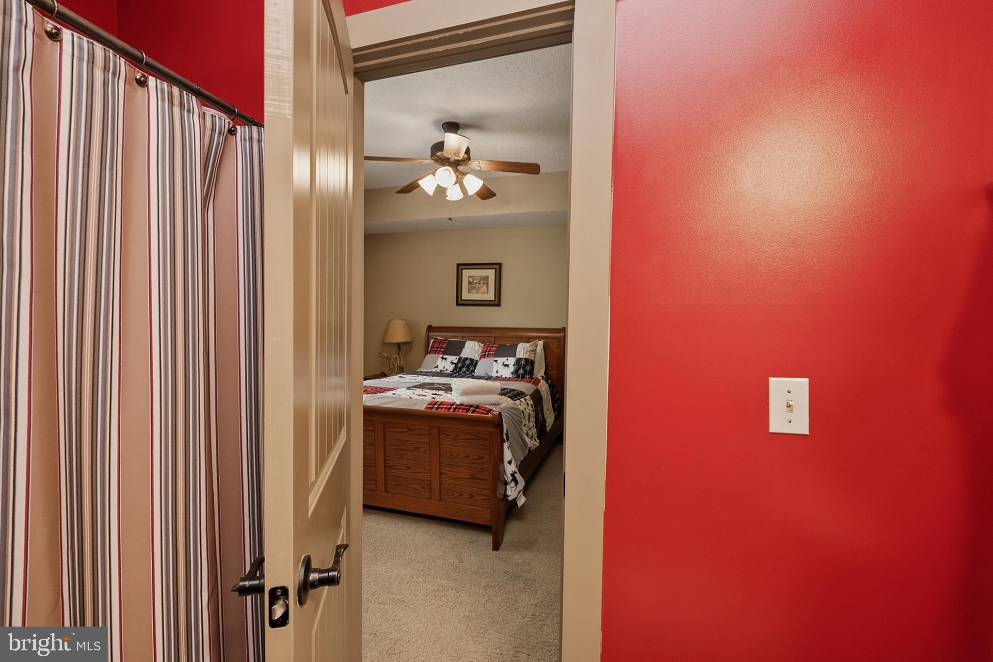 NORTHLAKE VILLAGE - Residential