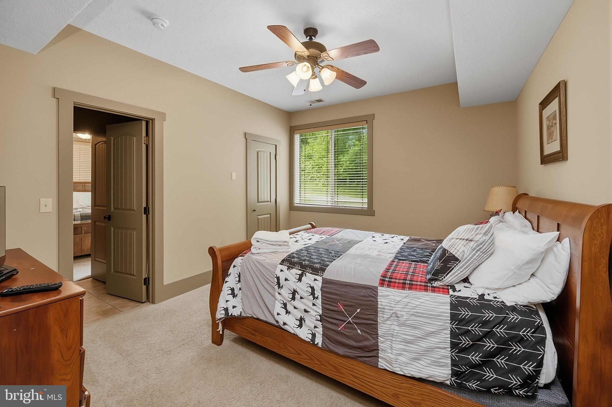 NORTHLAKE VILLAGE - Residential