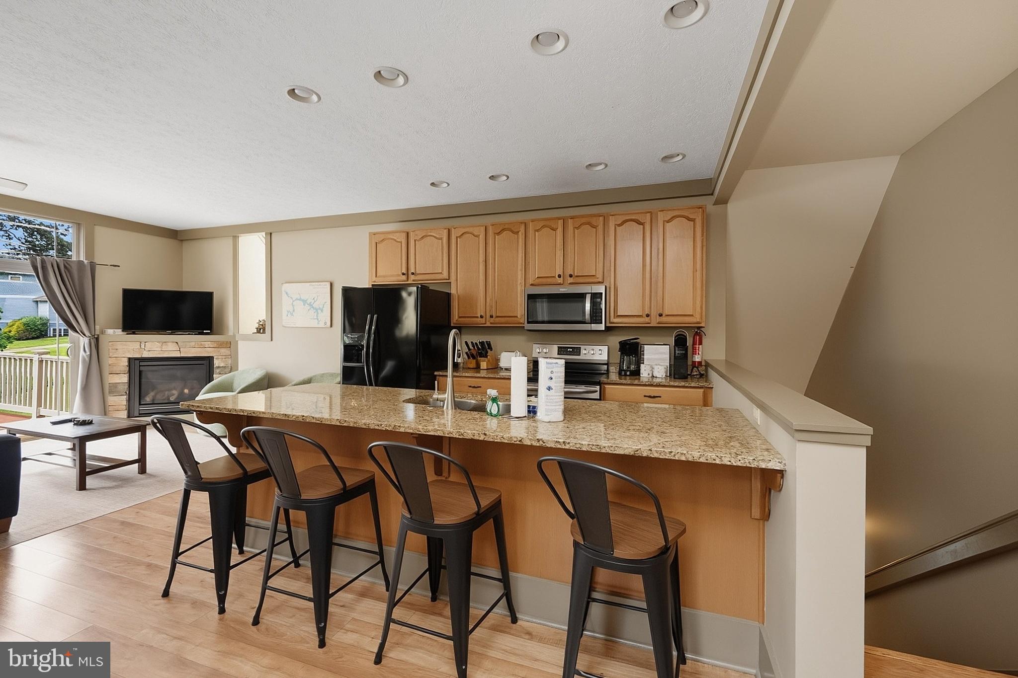 NORTHLAKE VILLAGE - Residential