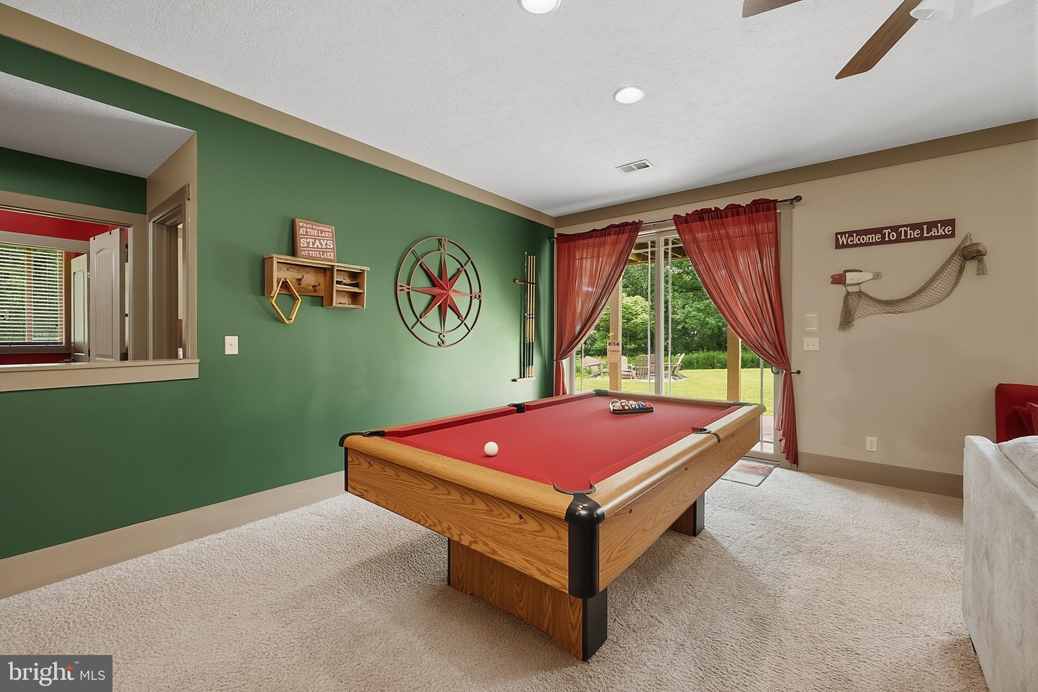 NORTHLAKE VILLAGE - Residential